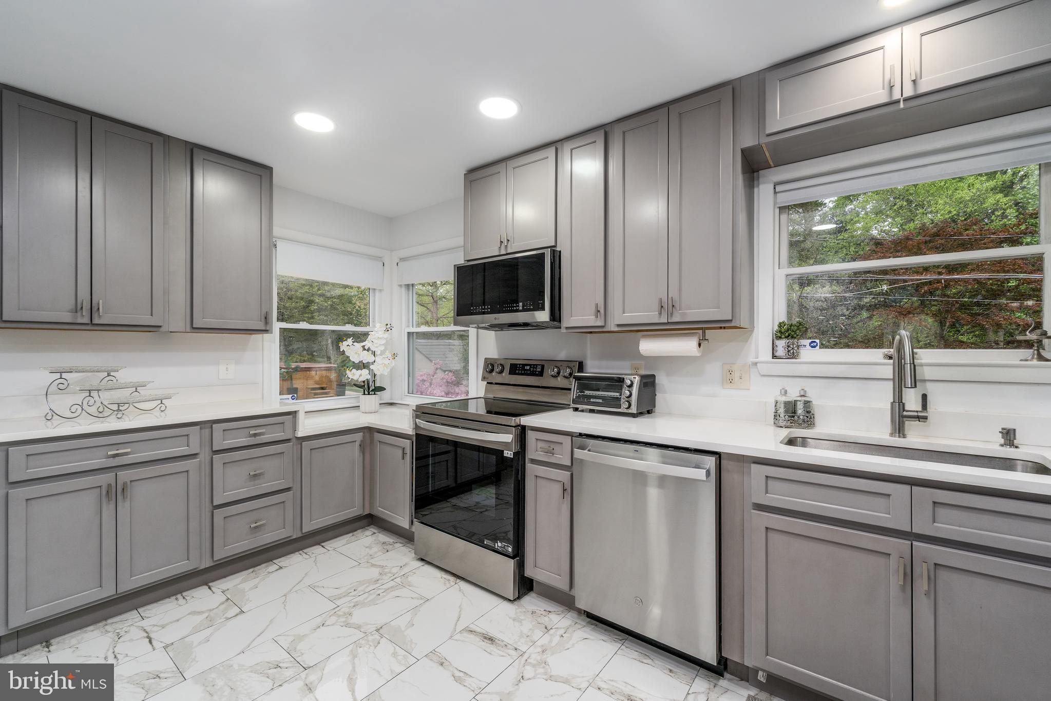 GLENDALE - Residential