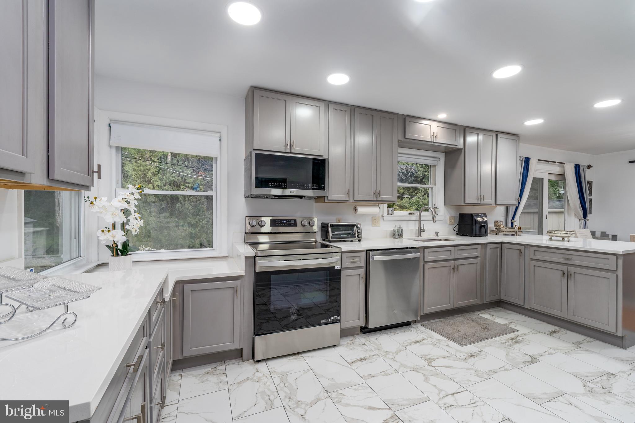 GLENDALE - Residential