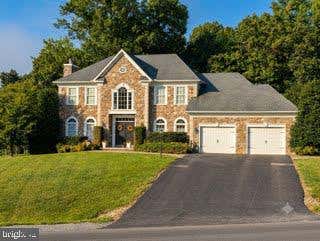 Photo of 17 Rivanna Run, FALLING WATERS, WV 25419 (MLS # WVBE2054016)