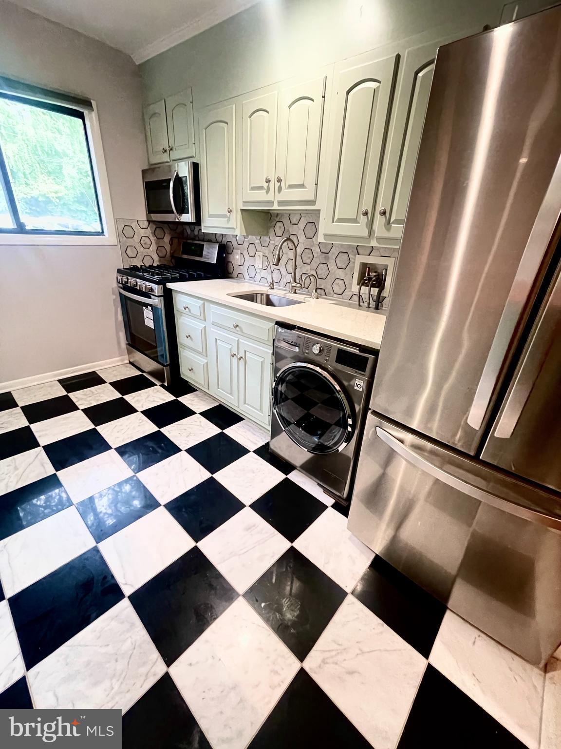 SEMINARY WALK - Residential Lease