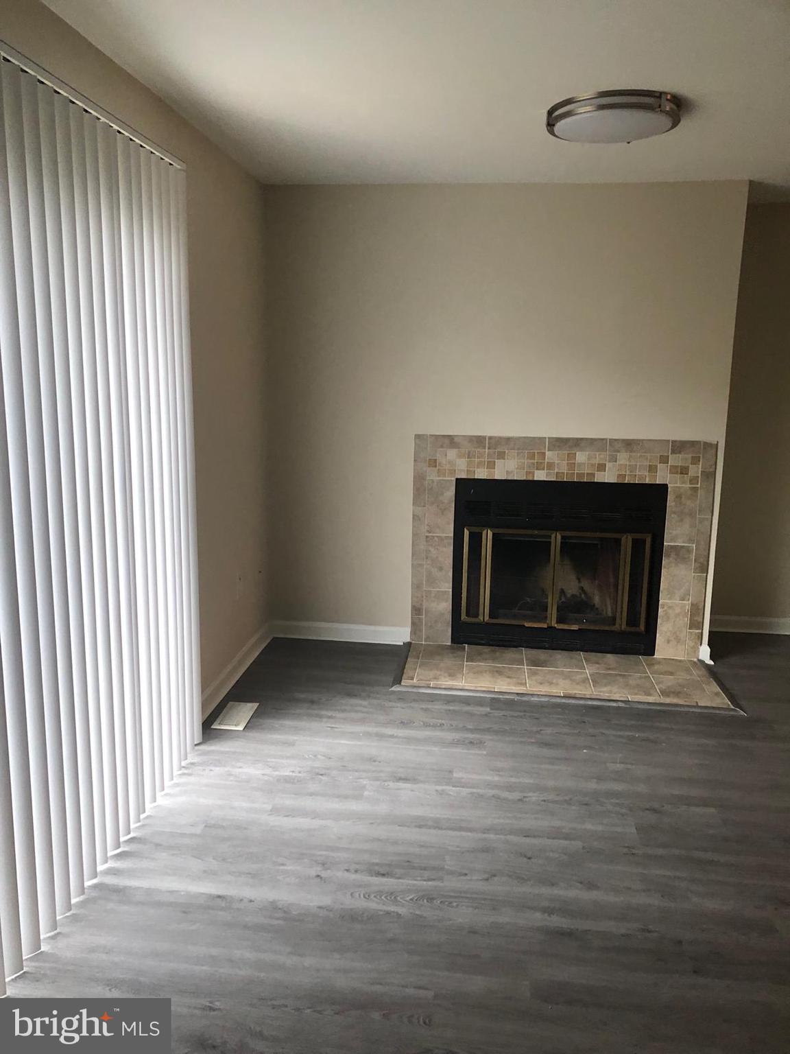 VILLAGE OF KINGS CONTRIVANCE - Residential Lease