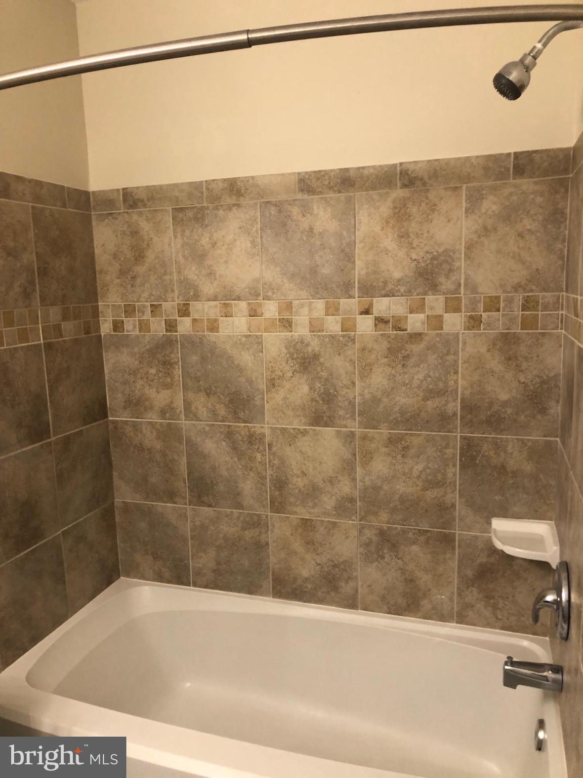 VILLAGE OF KINGS CONTRIVANCE - Residential Lease