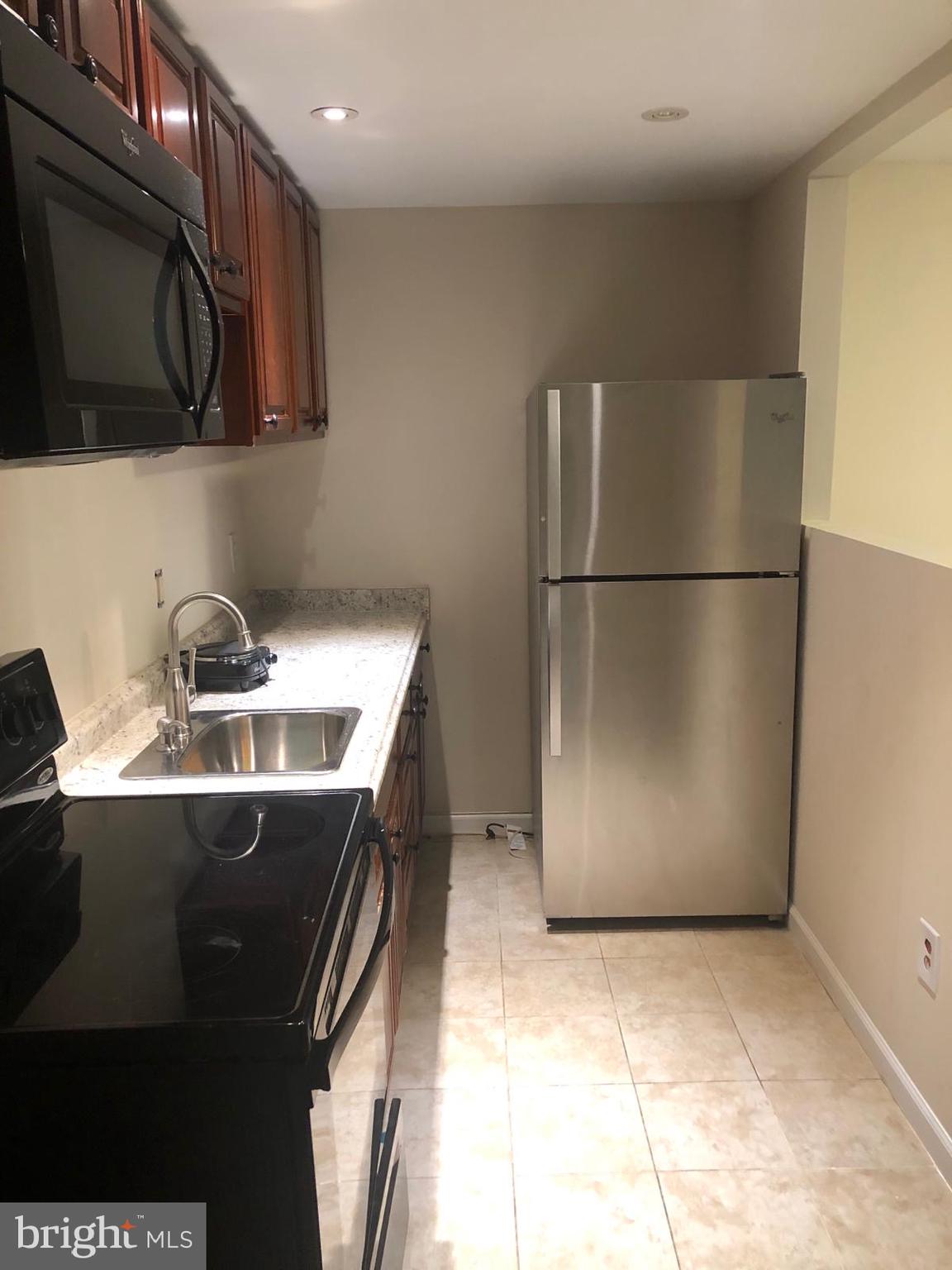 VILLAGE OF KINGS CONTRIVANCE - Residential Lease