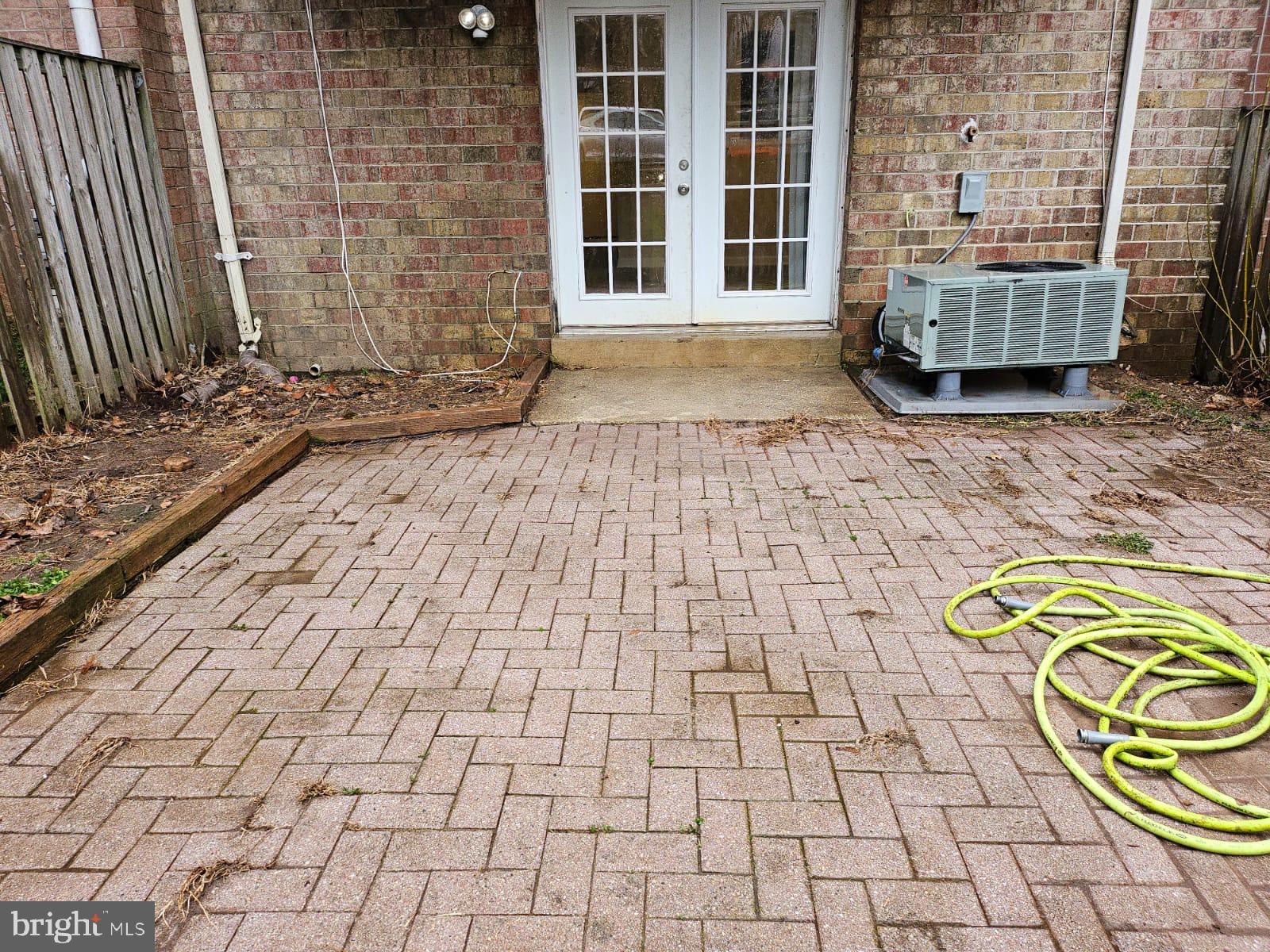 VILLAGE OF KINGS CONTRIVANCE - Residential Lease