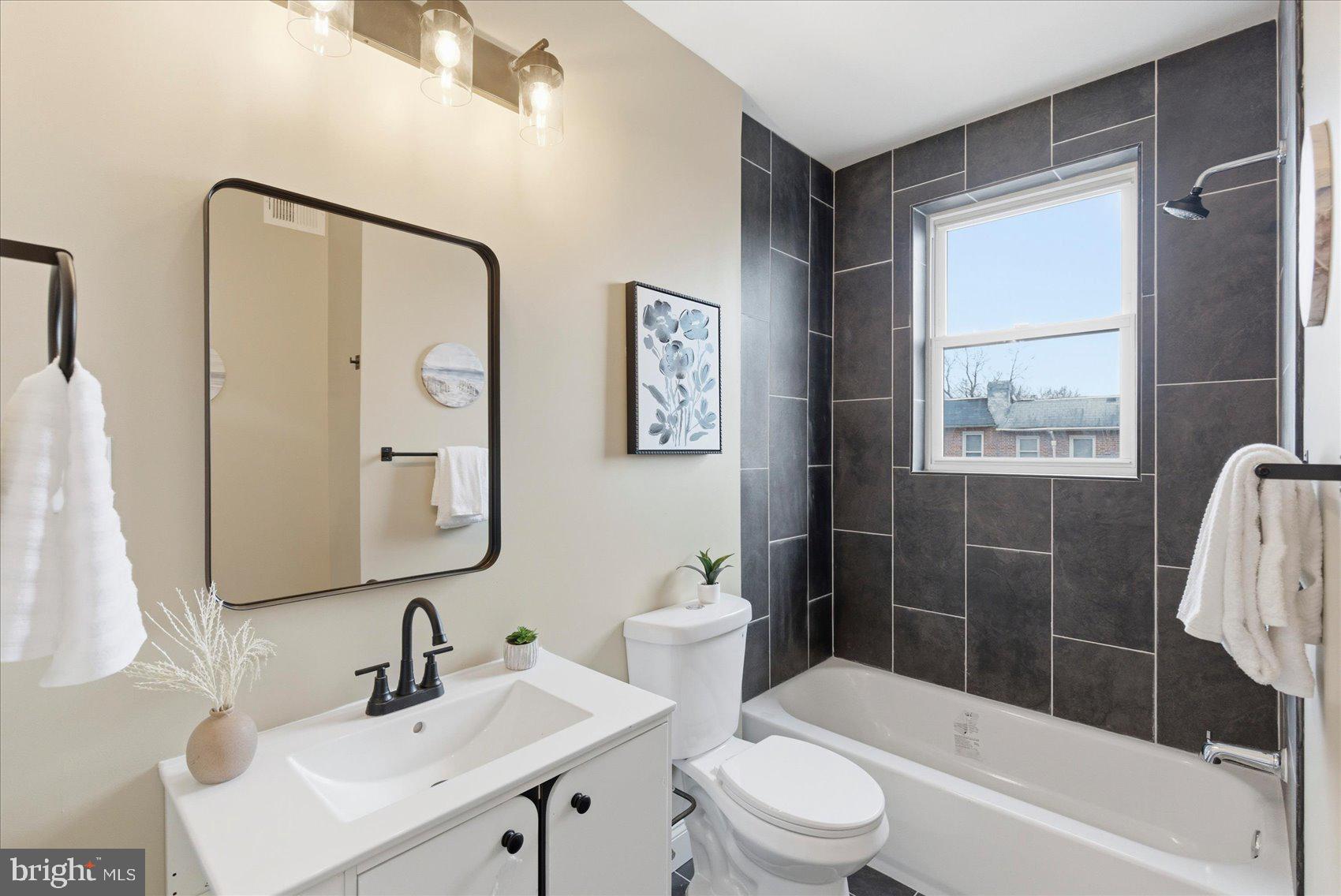 MONDAWMIN - Residential