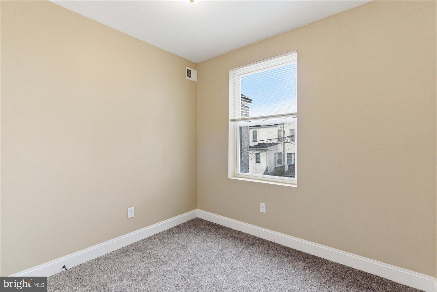 MONDAWMIN - Residential