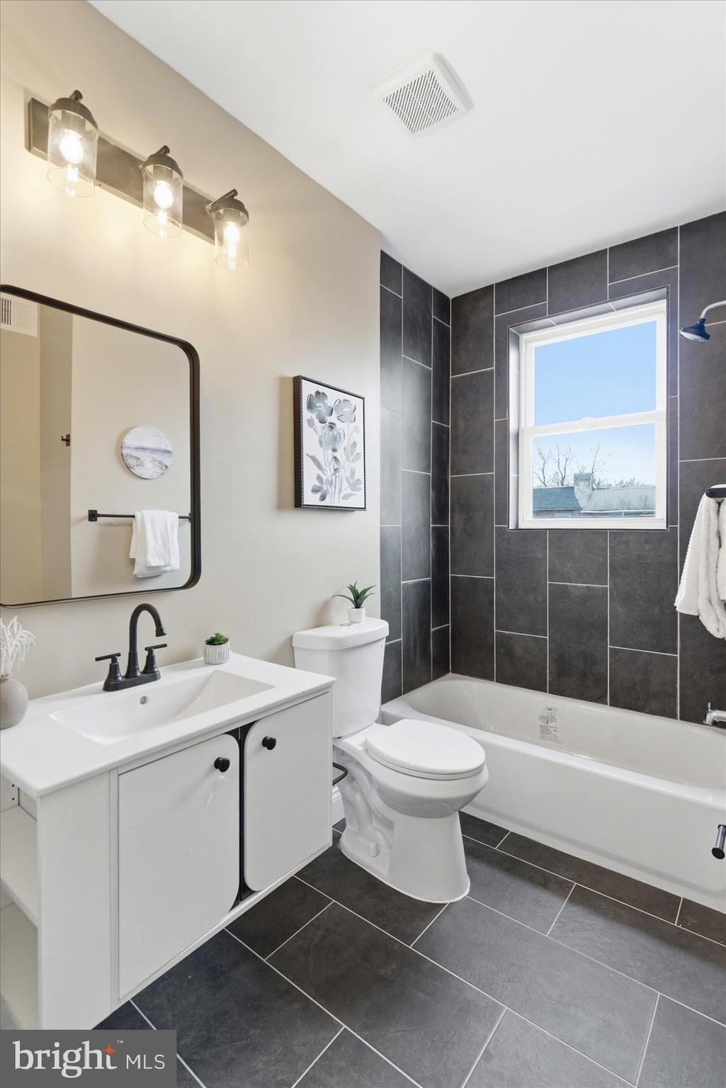 MONDAWMIN - Residential