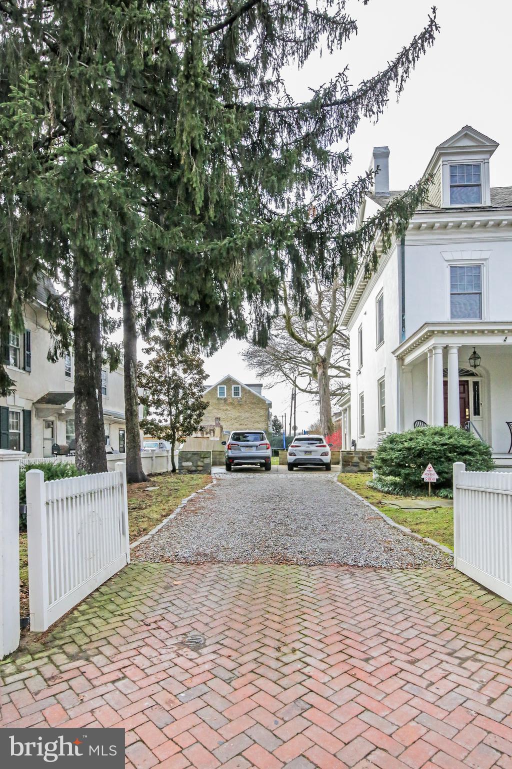 GERMANTOWN - Residential