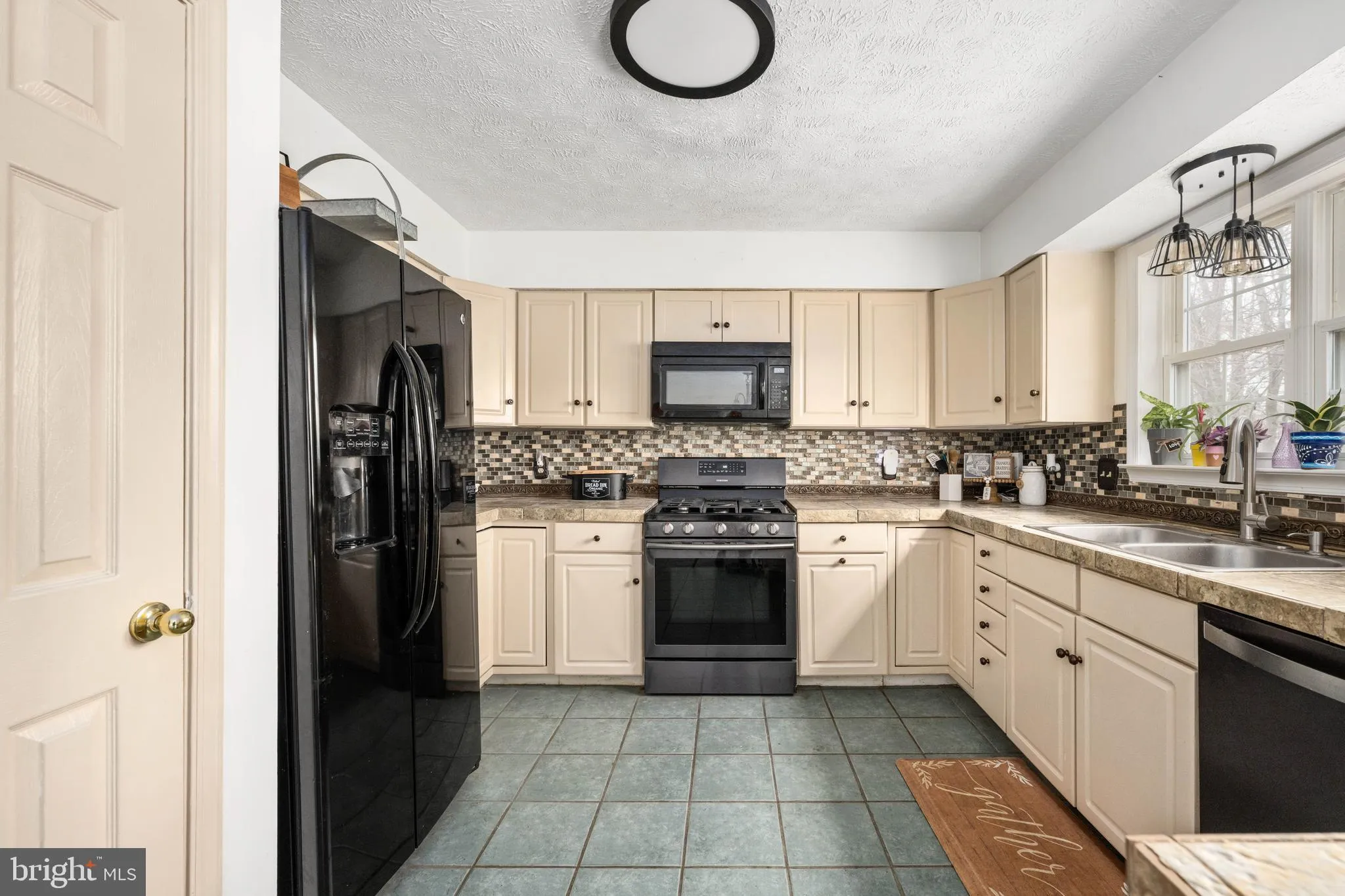 Fredericksburg, Virginia 22408, United States, 4 Bedrooms Bedrooms, ,4 BathroomsBathrooms,Residential,Active,96999