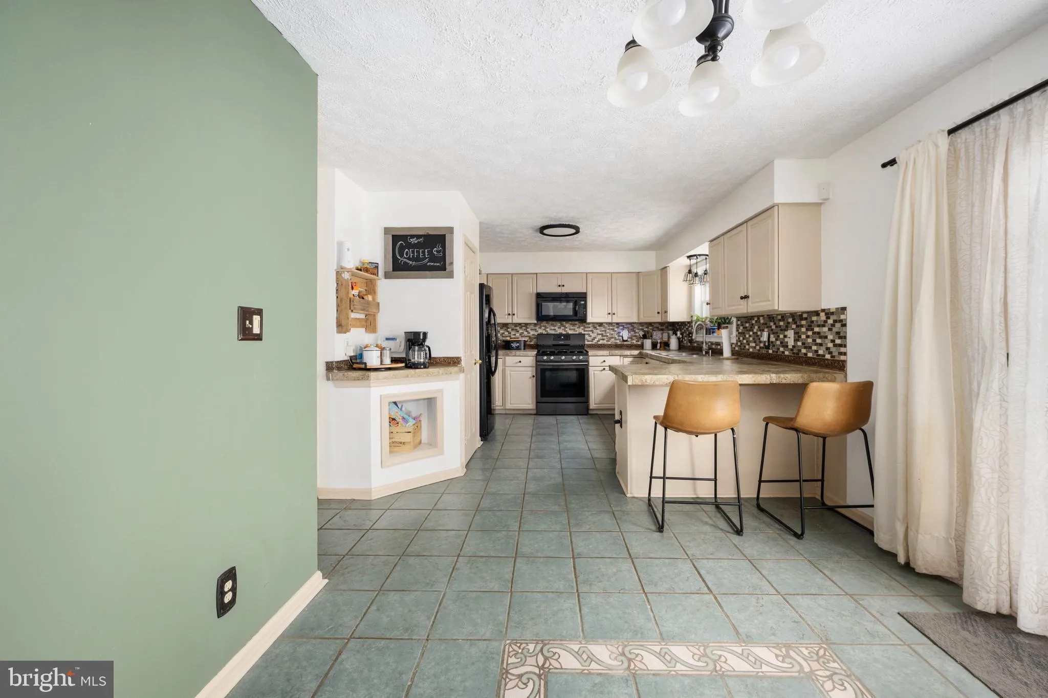 Fredericksburg, Virginia 22408, United States, 4 Bedrooms Bedrooms, ,4 BathroomsBathrooms,Residential,Active,96999