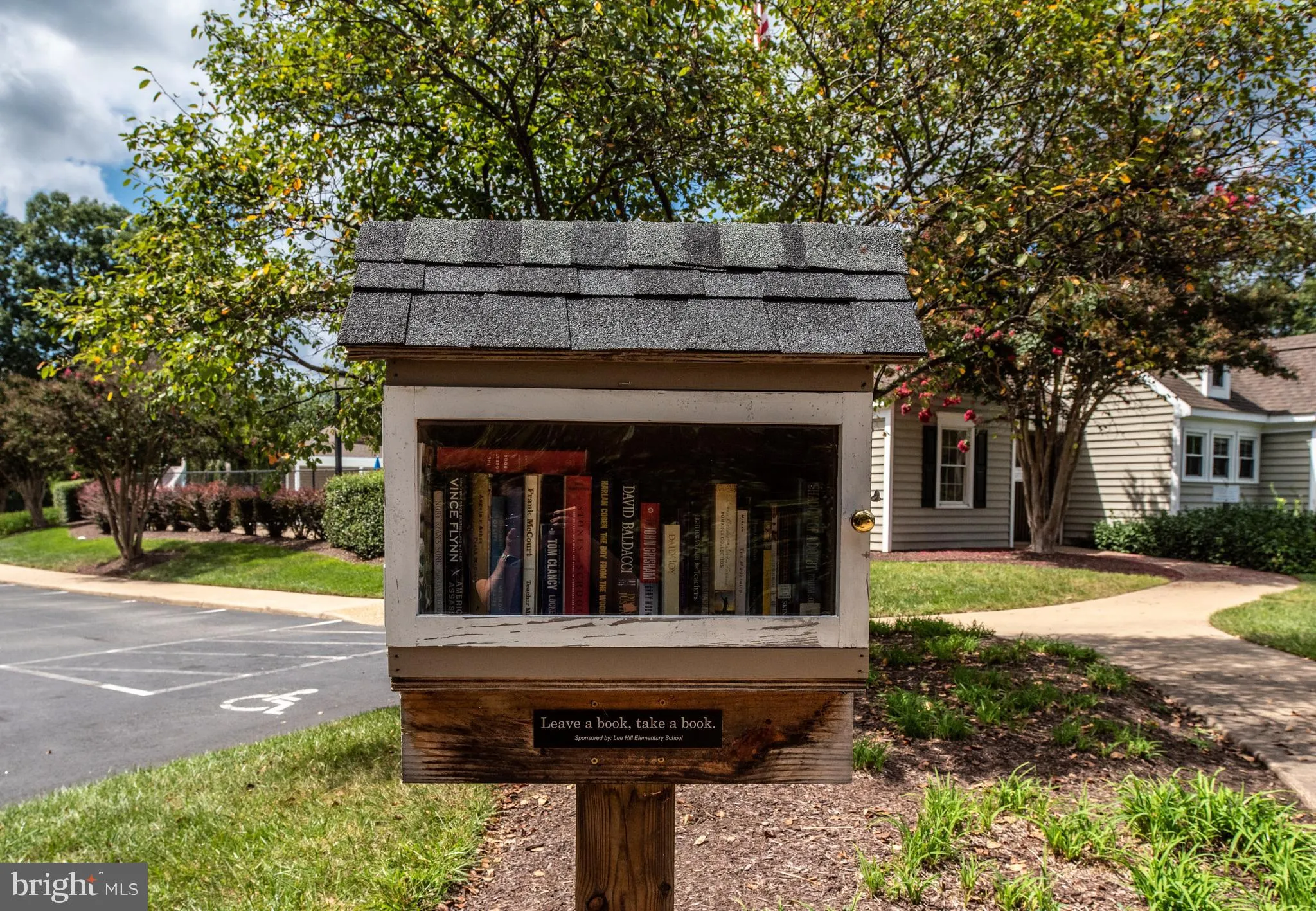 Fredericksburg, Virginia 22408, United States, 4 Bedrooms Bedrooms, ,4 BathroomsBathrooms,Residential,Active,96999