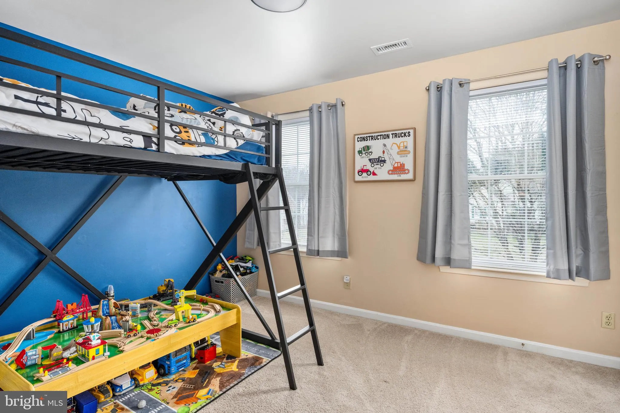 Fredericksburg, Virginia 22408, United States, 4 Bedrooms Bedrooms, ,4 BathroomsBathrooms,Residential,Active,96999