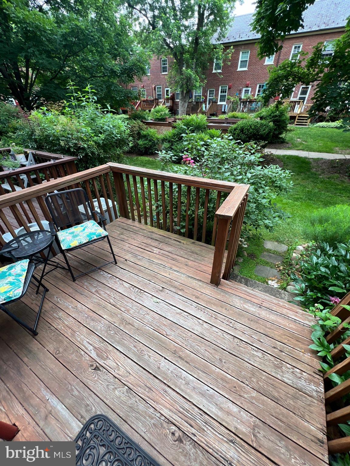 ARLINGTON VILLAGE - Residential Lease