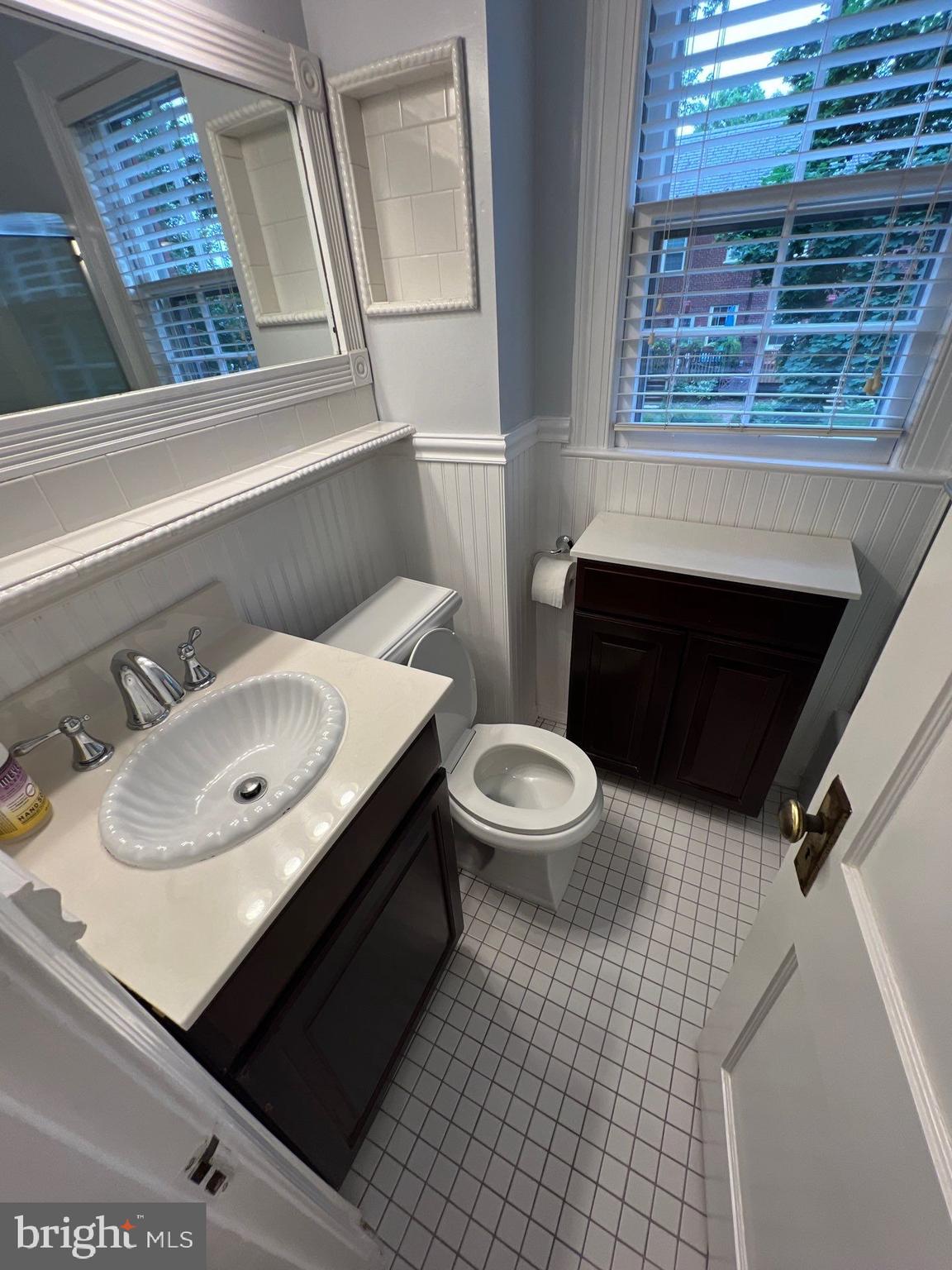 ARLINGTON VILLAGE - Residential Lease