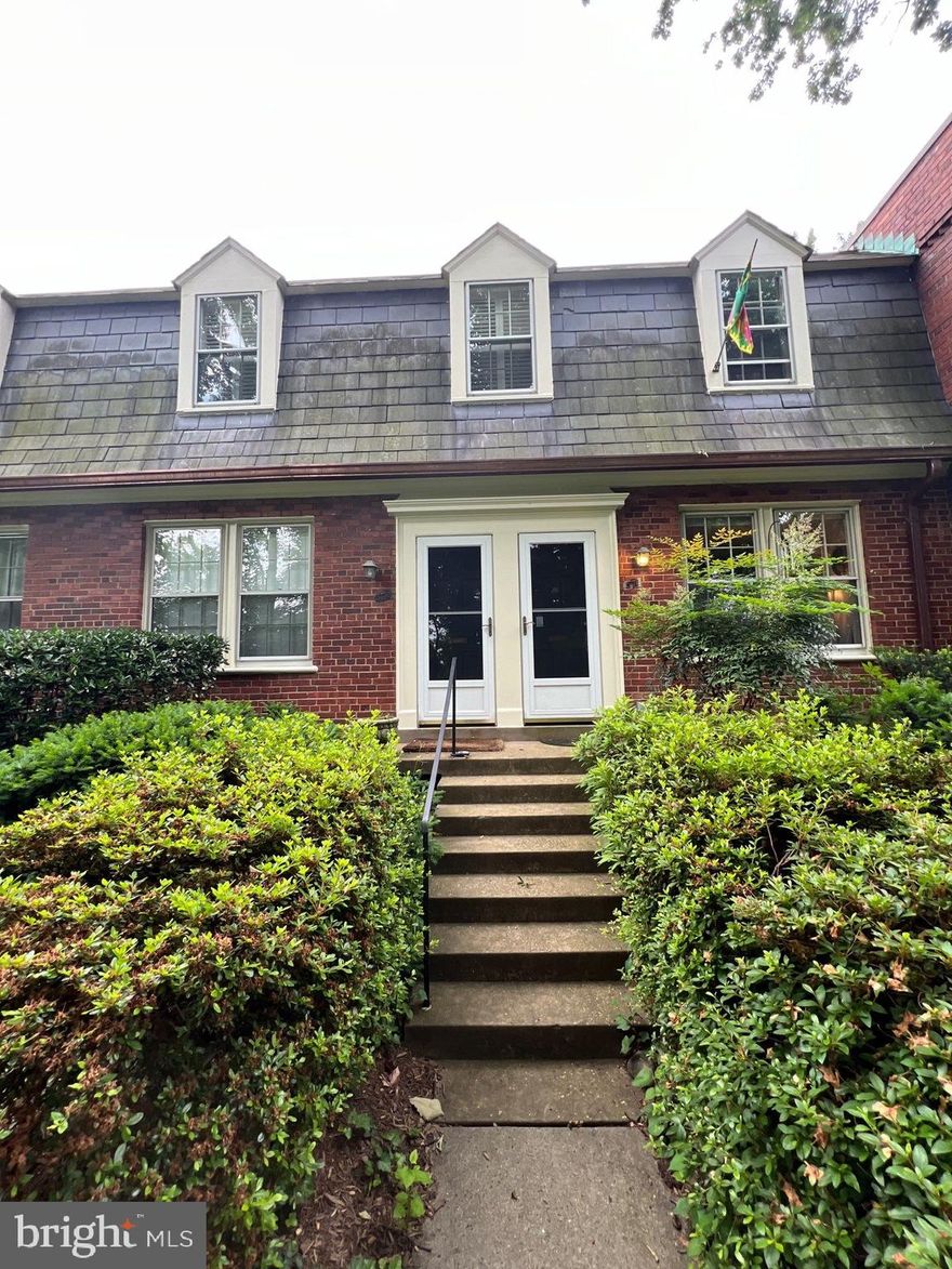Charming Condo Nestled in Nature — Prime Arlington Village Location!
Welcome home to this gorgeous 2-level, 1-bedroom, 1-bathroom condo that offers the perfect blend of tranquility and convenience. Tucked away in the lush surroundings of Arlington Village, this home feels like country living in the heart of the city. Step inside to find a bright and spacious layout featuring warm hardwood floors throughout. The thoughtfully designed kitchen boasts granite countertops, gas cooking, and a custom-built island that adds both seating and smart storage.Enjoy the convenience of an in-unit washer/dryer, extra storage, and your own private deck that overlooks a peaceful courtyard — ideal for your morning coffee or winding down in the evening.The low condo fee includes parking, water, sewer, trash, exterior maintenance, snow removal, and access to community amenities like the pool, tennis courts, and playgrounds. Located just minutes from Columbia Pike’s vibrant shops, restaurants, nightlife, and public transit options — including ART and Metrobus stops that connect quickly to Pentagon Metro and D.C. — you’ll also love being around the corner from the Walter Reed Community Center.
This is a home you’ll be proud to own and happy to come home to — don’t miss your chance to make it yours.