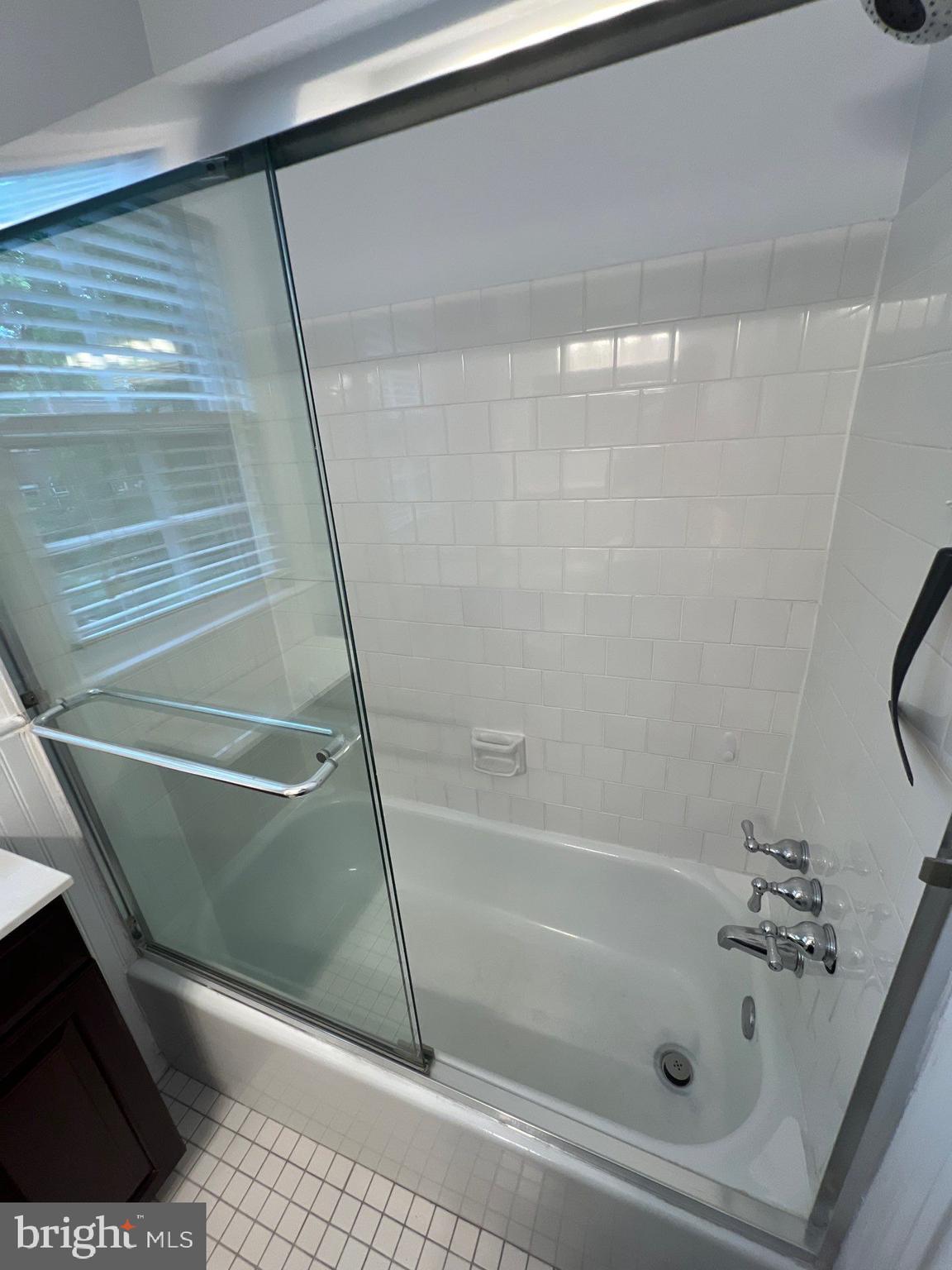 ARLINGTON VILLAGE - Residential Lease