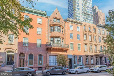 1723 Spruce Street, Philadelphia, PA MLS: PAPH2466818