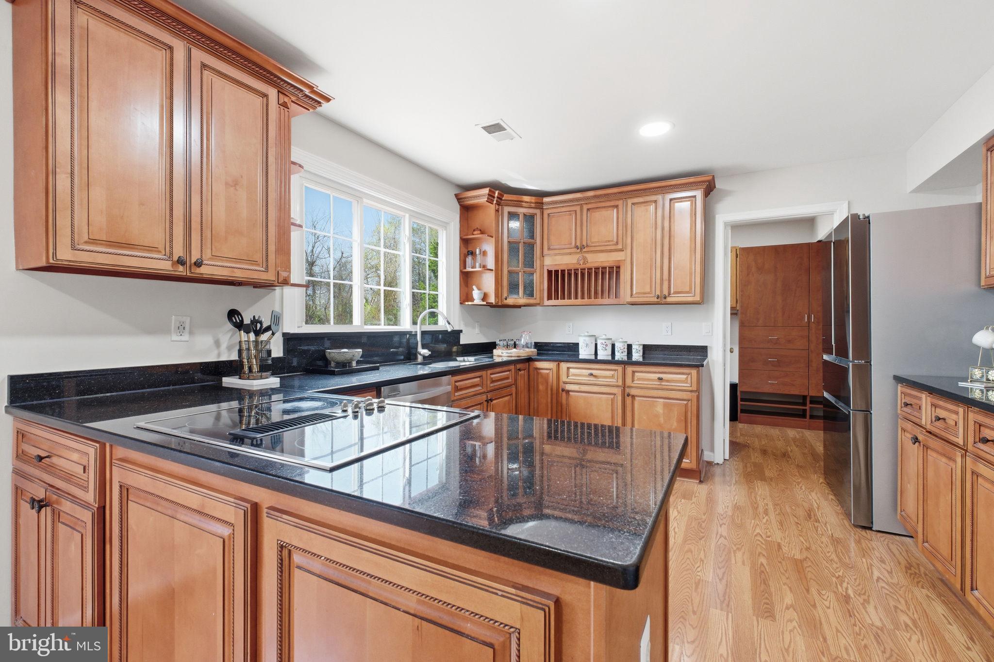 SHAKER WOODS - Residential