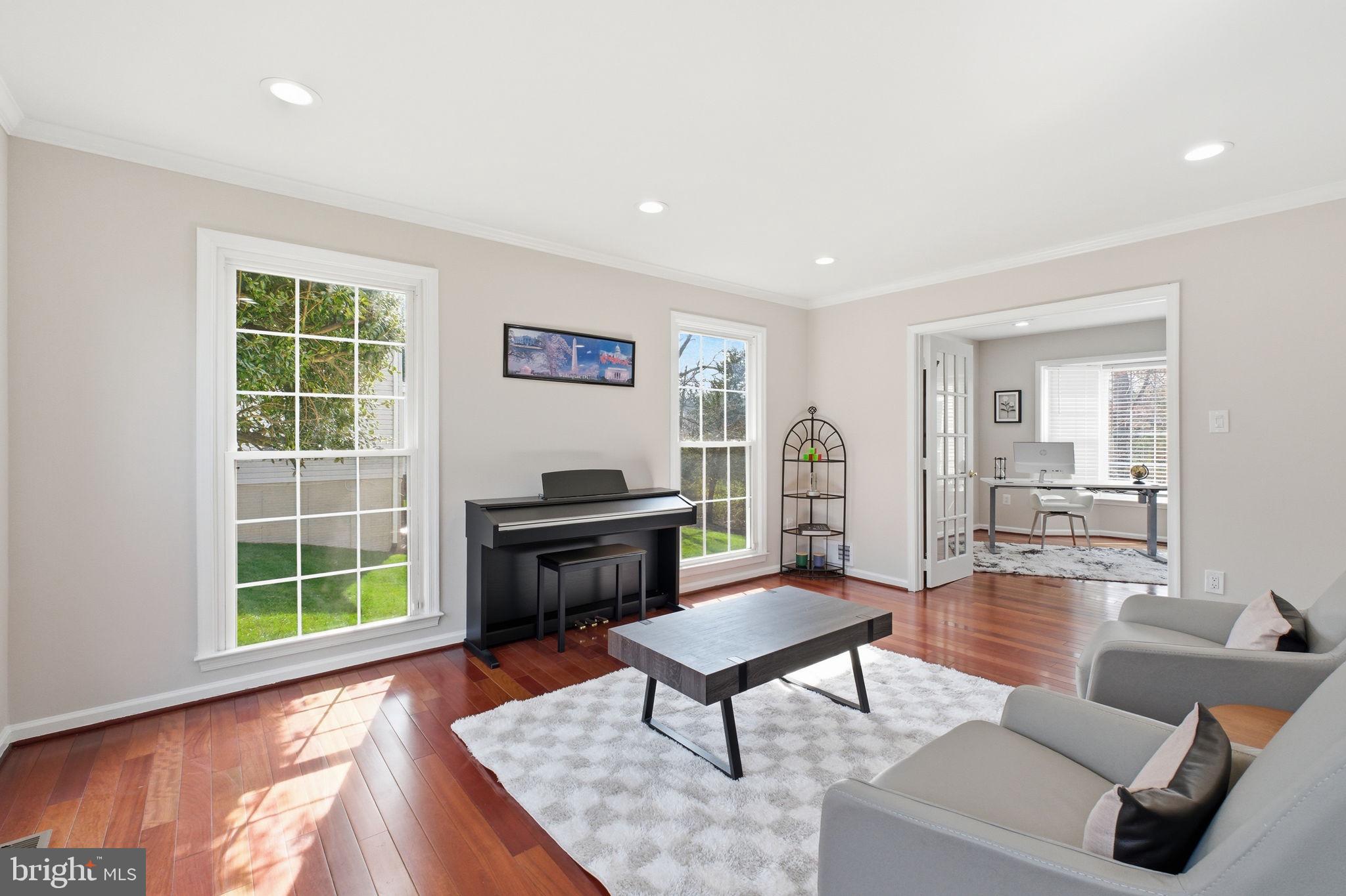 SHAKER WOODS - Residential