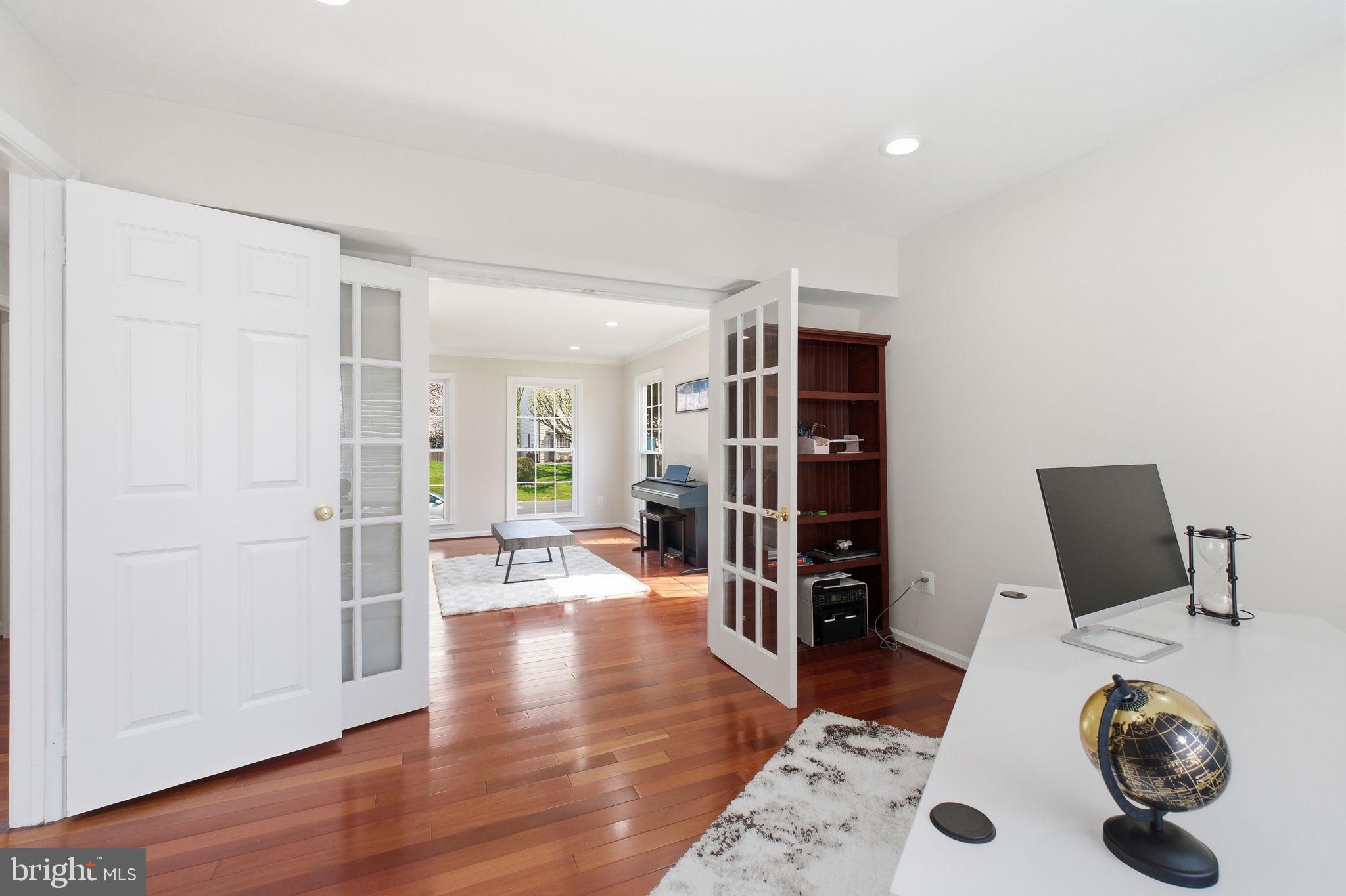 SHAKER WOODS - Residential