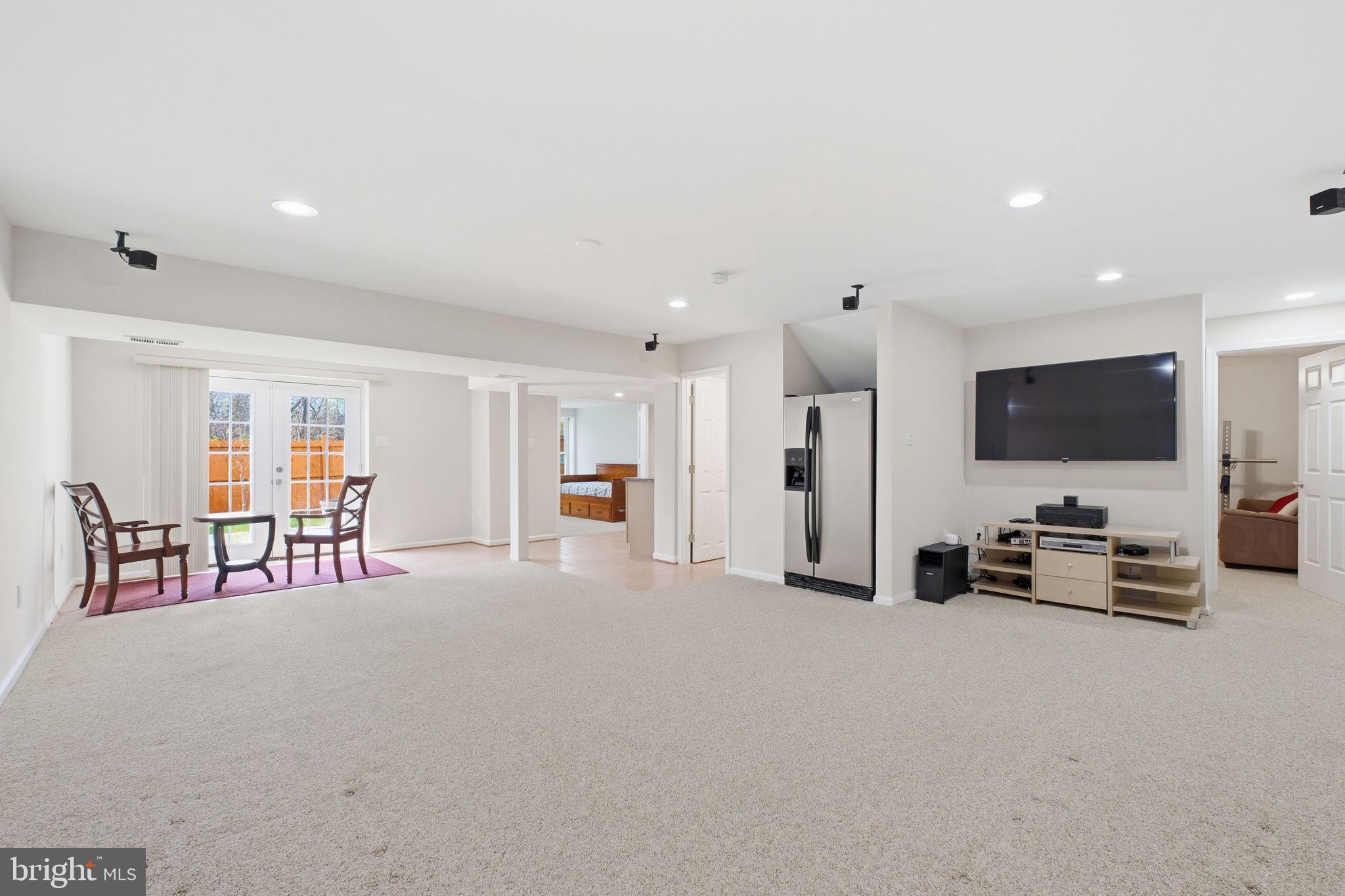 SHAKER WOODS - Residential