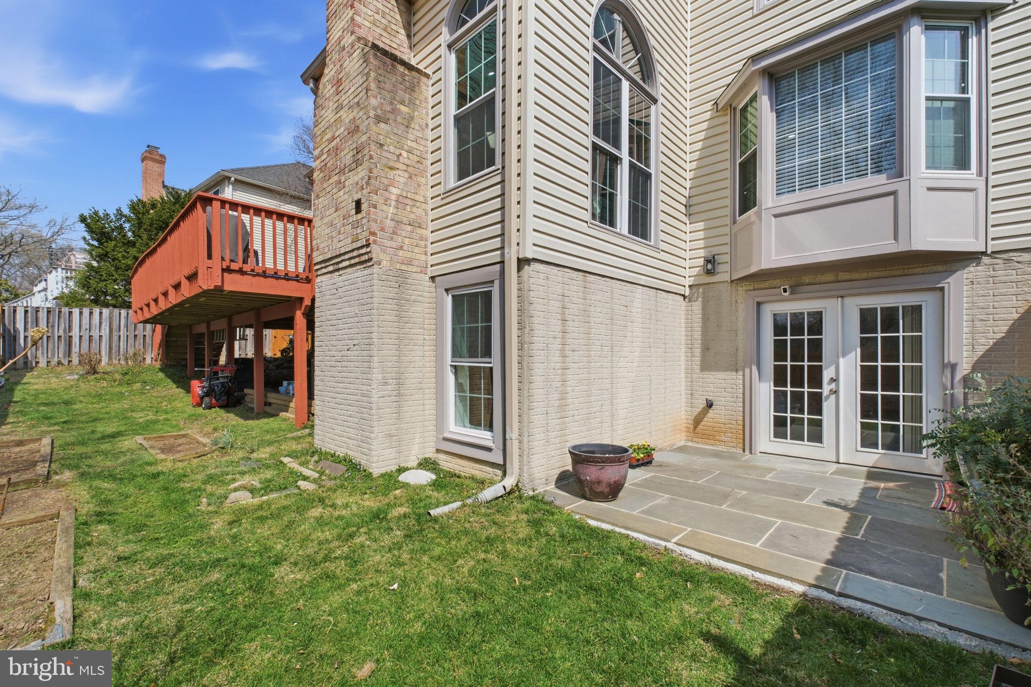 SHAKER WOODS - Residential