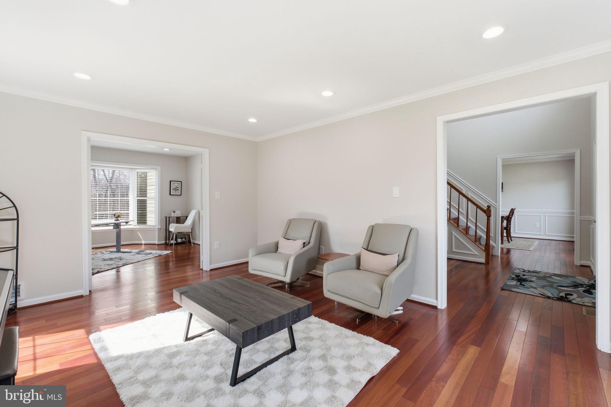 SHAKER WOODS - Residential