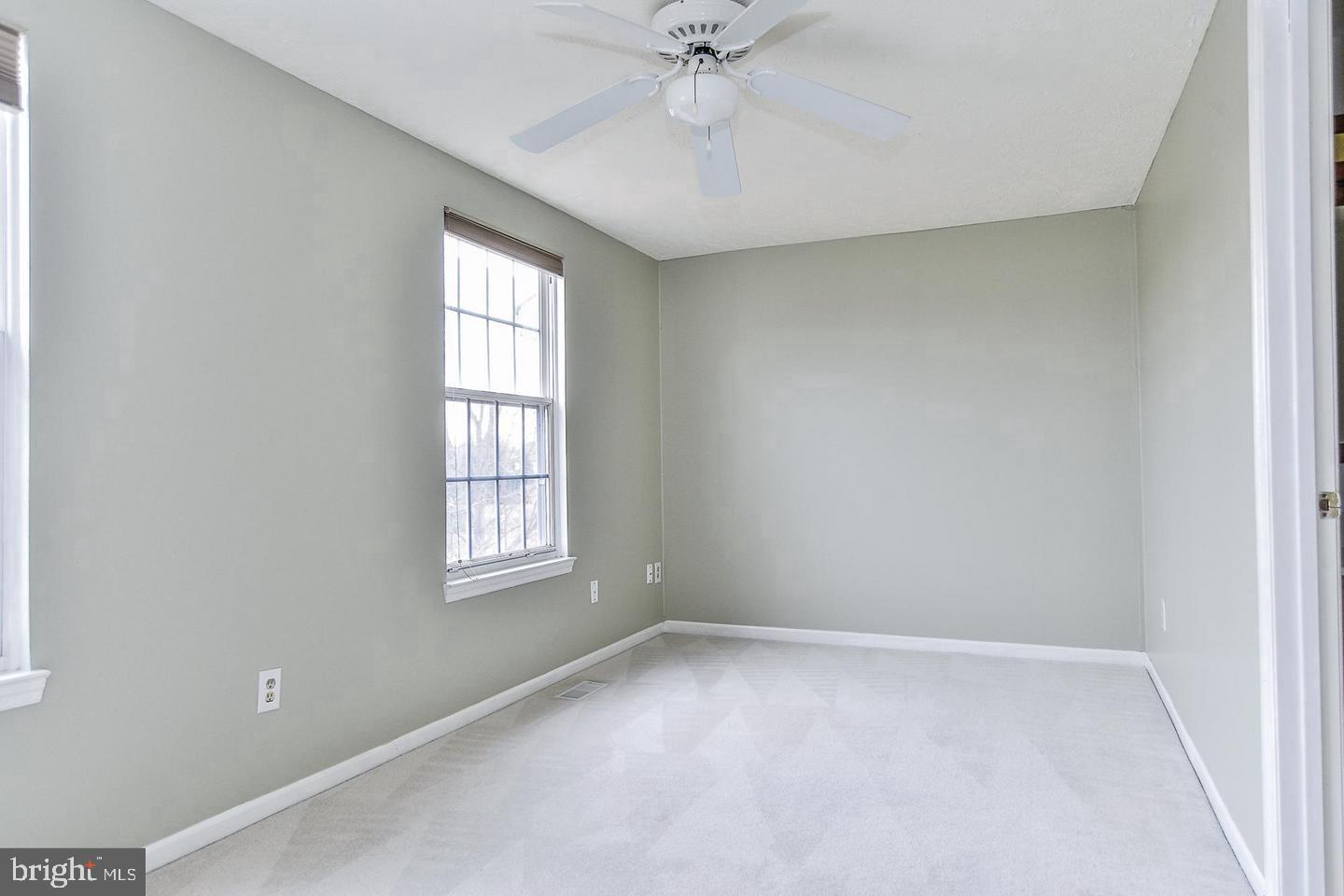 ASHBURN VILLAGE - Residential Lease