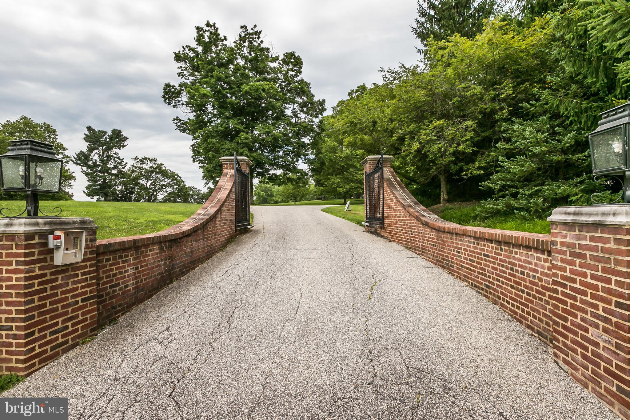 ANTON NORTH - Residential