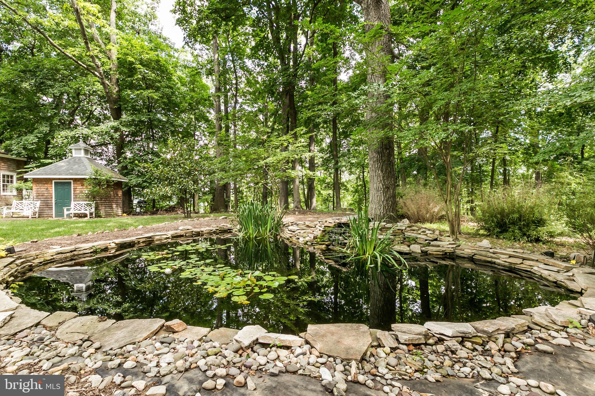 ANTON NORTH - Residential