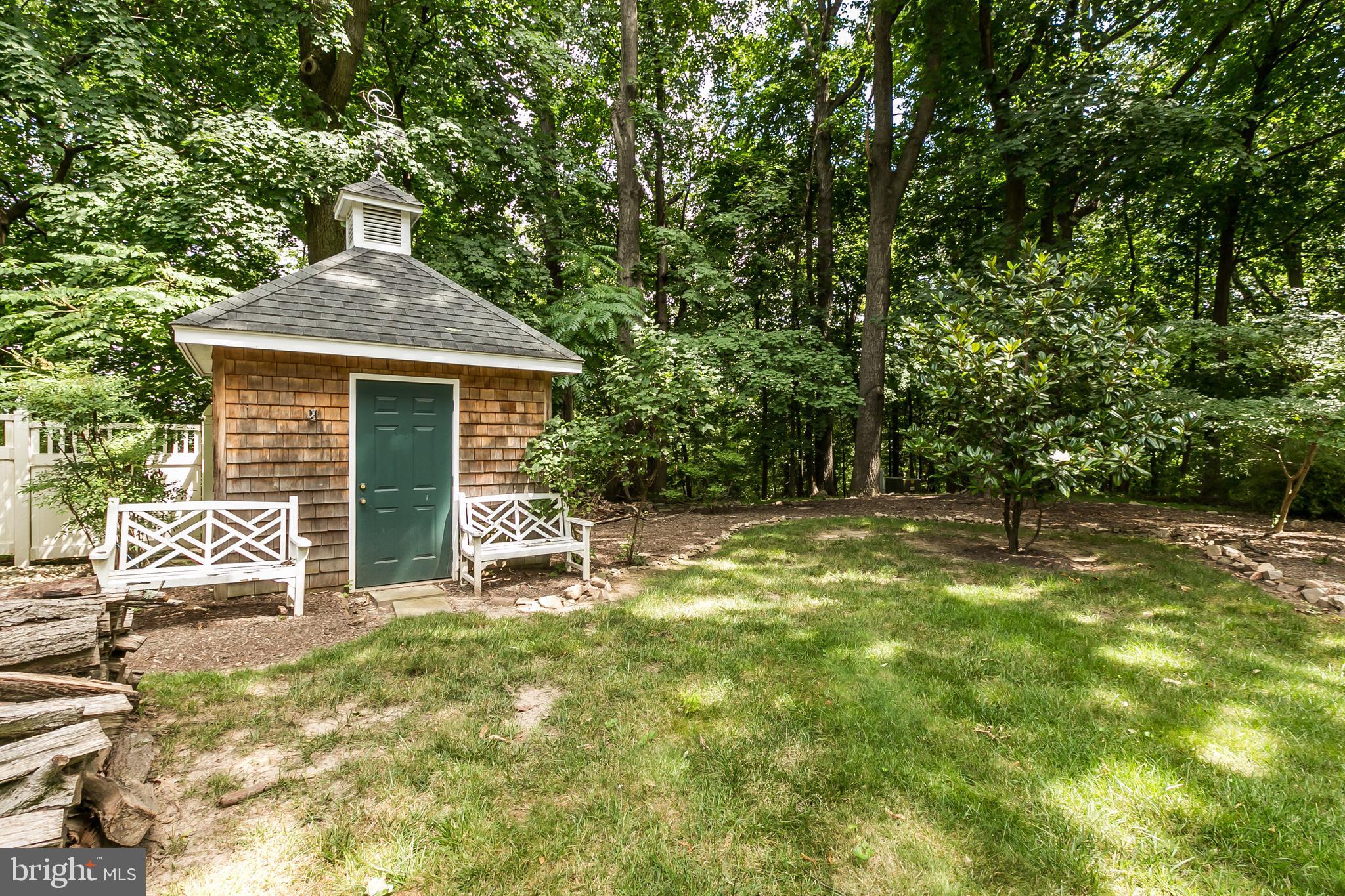 ANTON NORTH - Residential