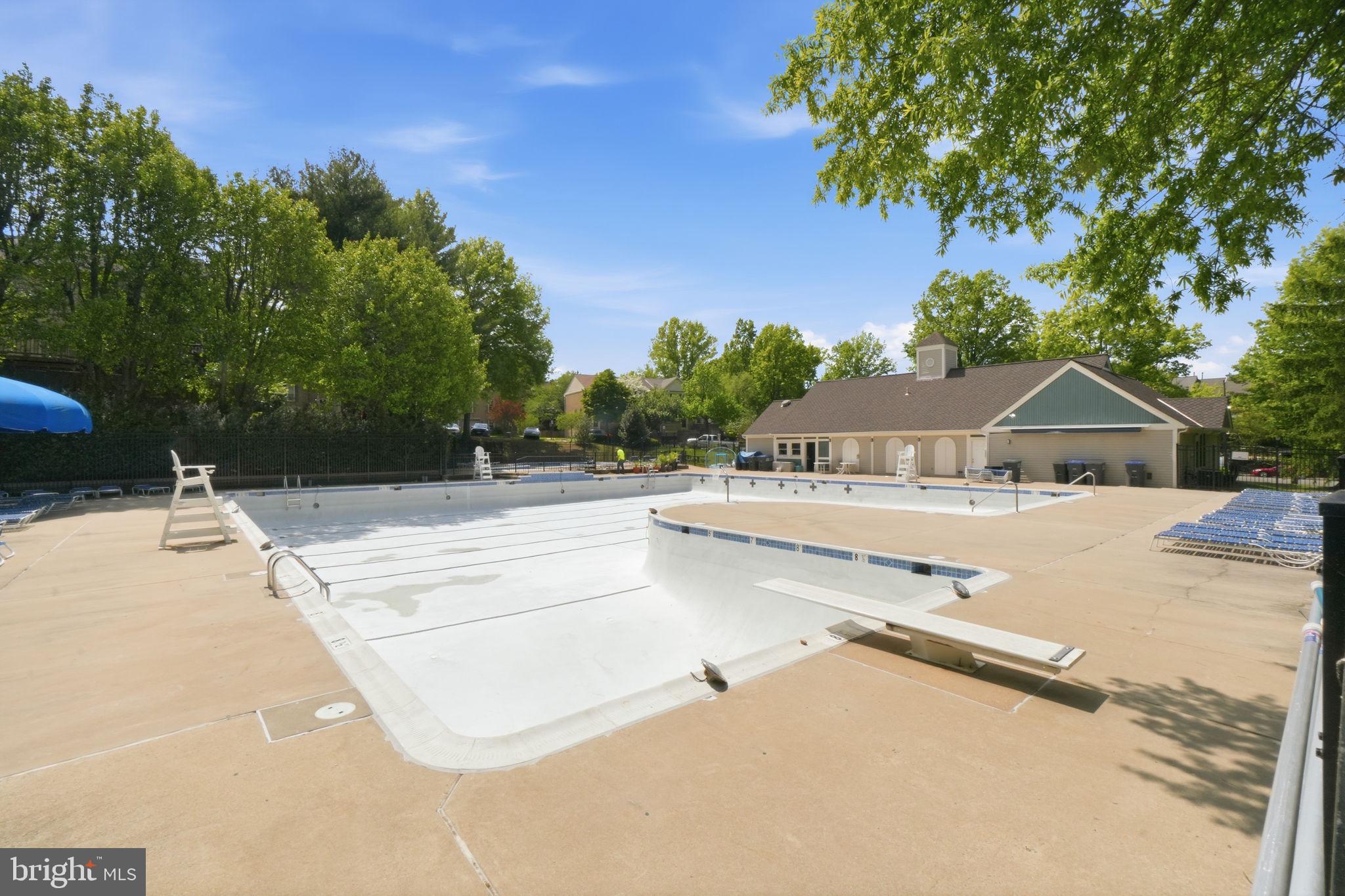 FAIRMONT - Residential