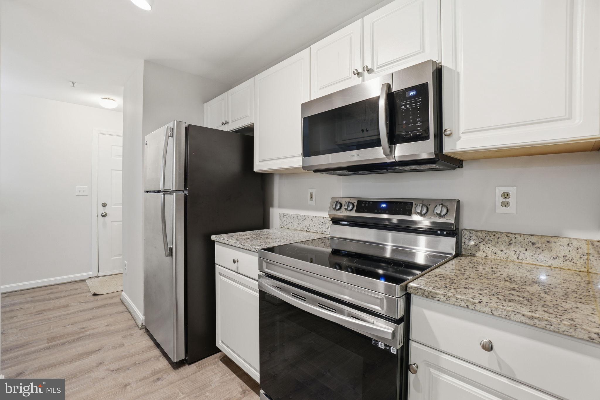 FAIRMONT - Residential