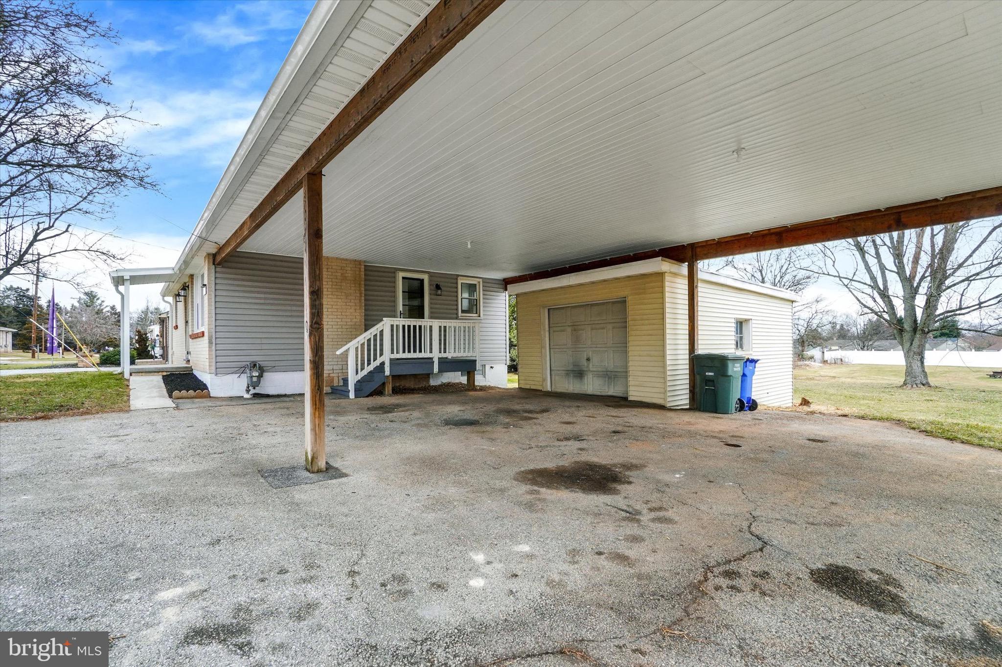 2773 OAKLAND ROAD