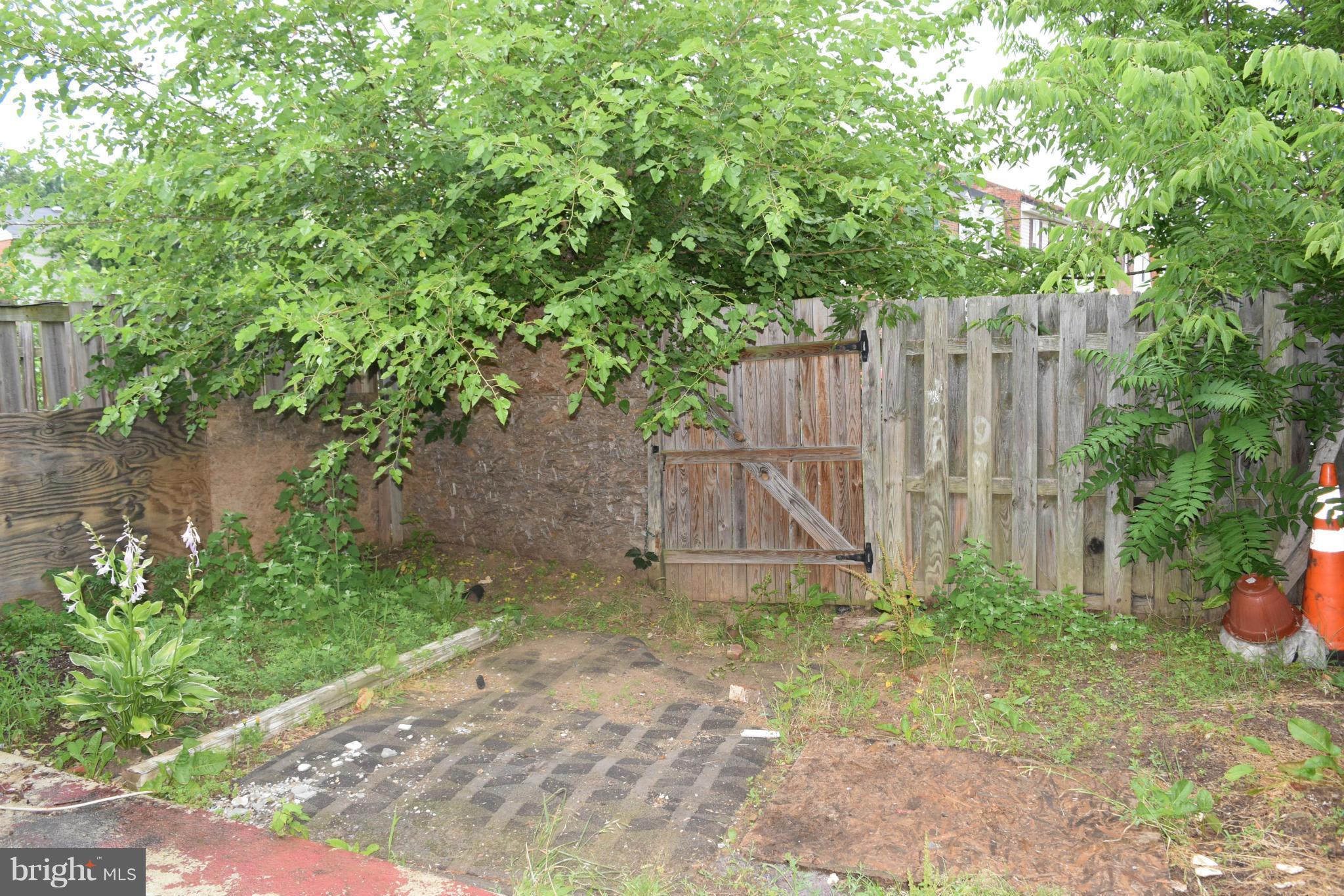 BRAGG HILL TOWNHOUSES - Residential Lease