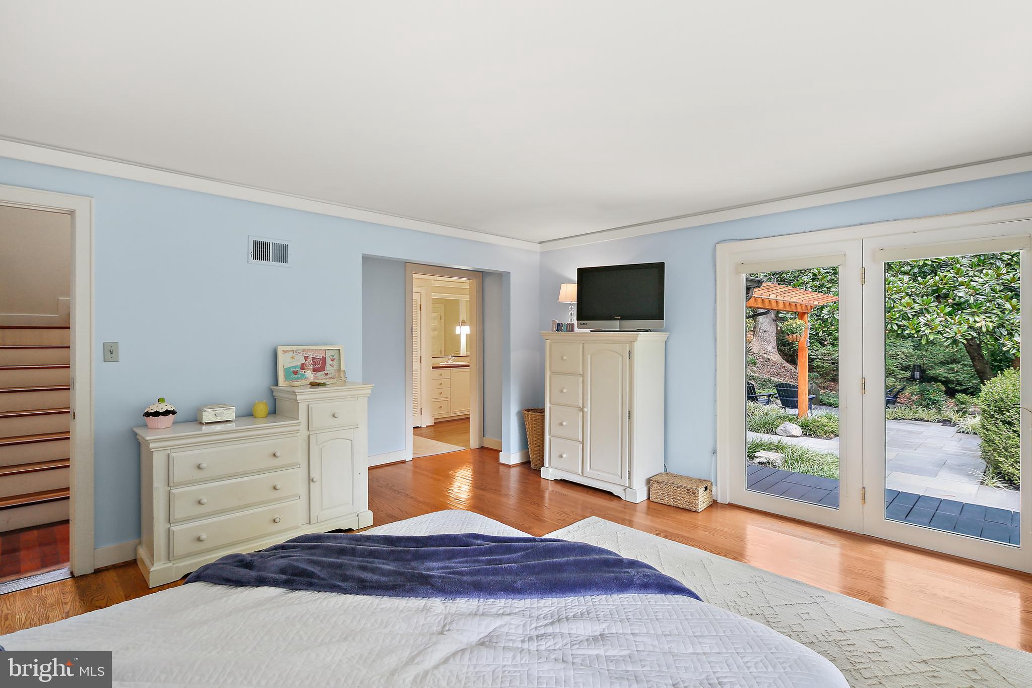 FOUR WINDS - Residential