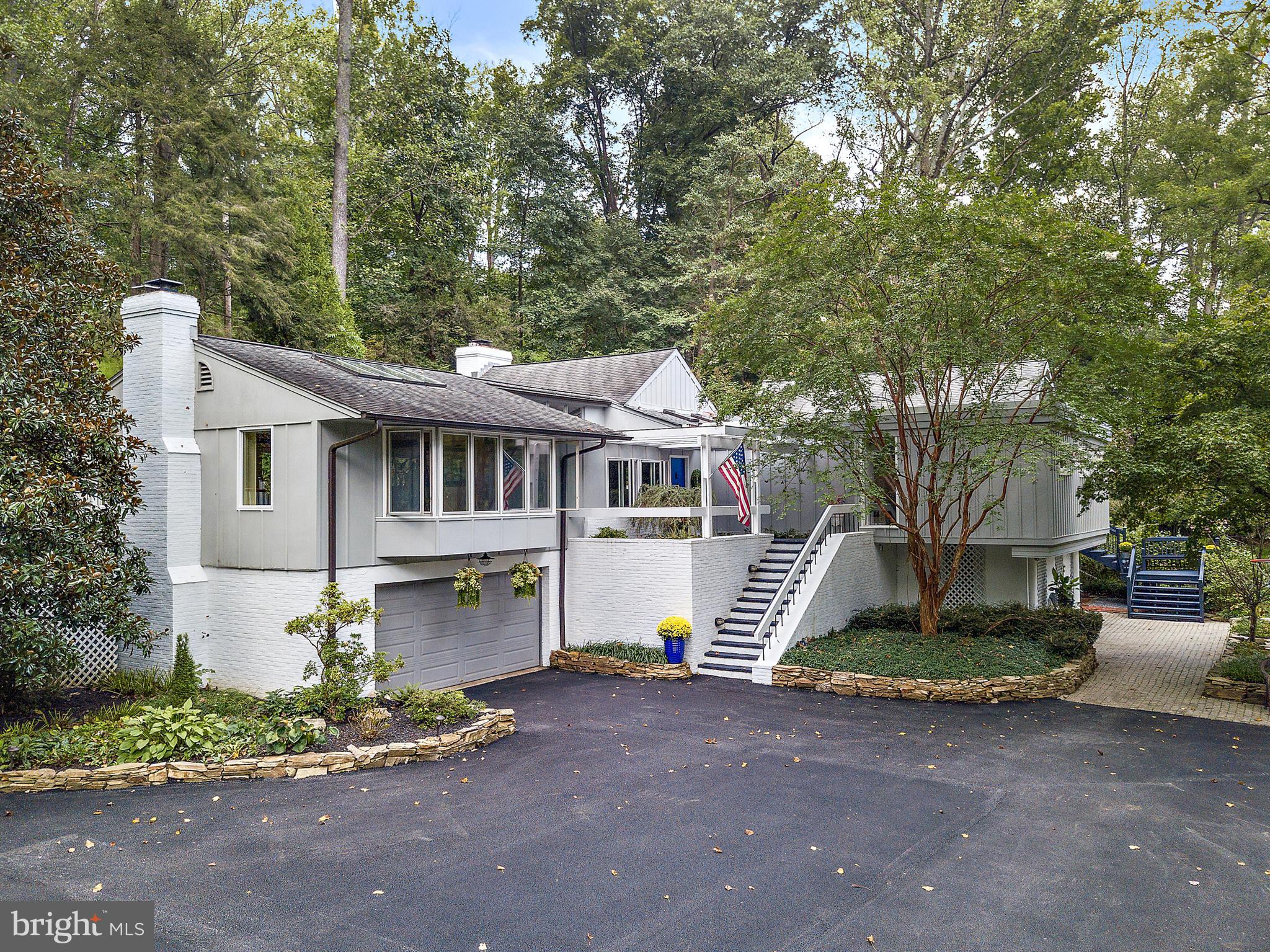 FOUR WINDS - Residential