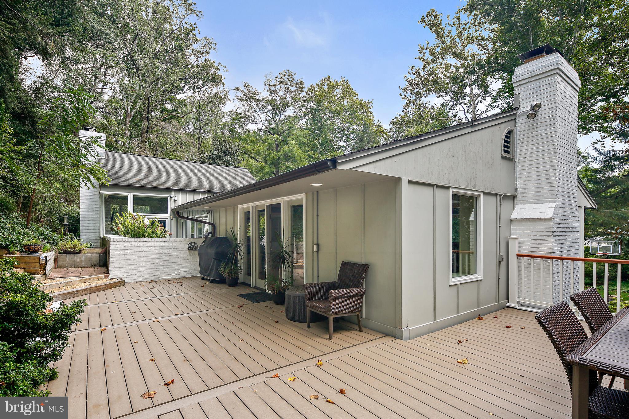 FOUR WINDS - Residential