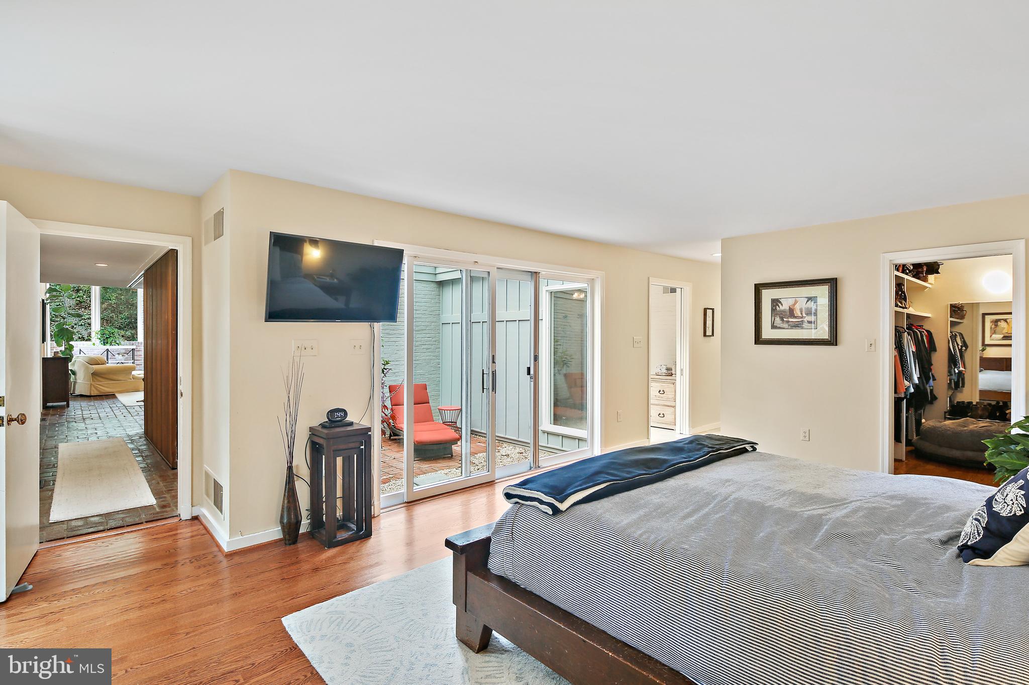 FOUR WINDS - Residential