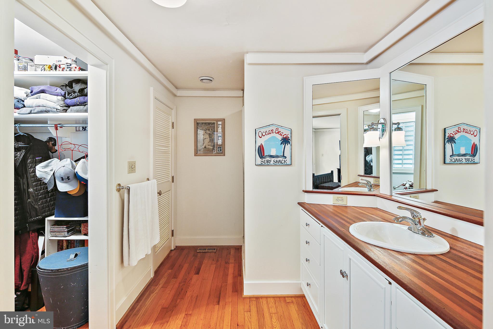 FOUR WINDS - Residential