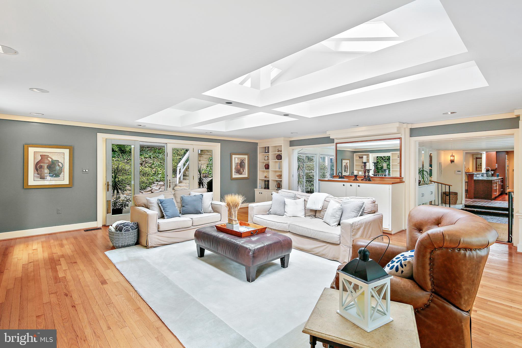 FOUR WINDS - Residential