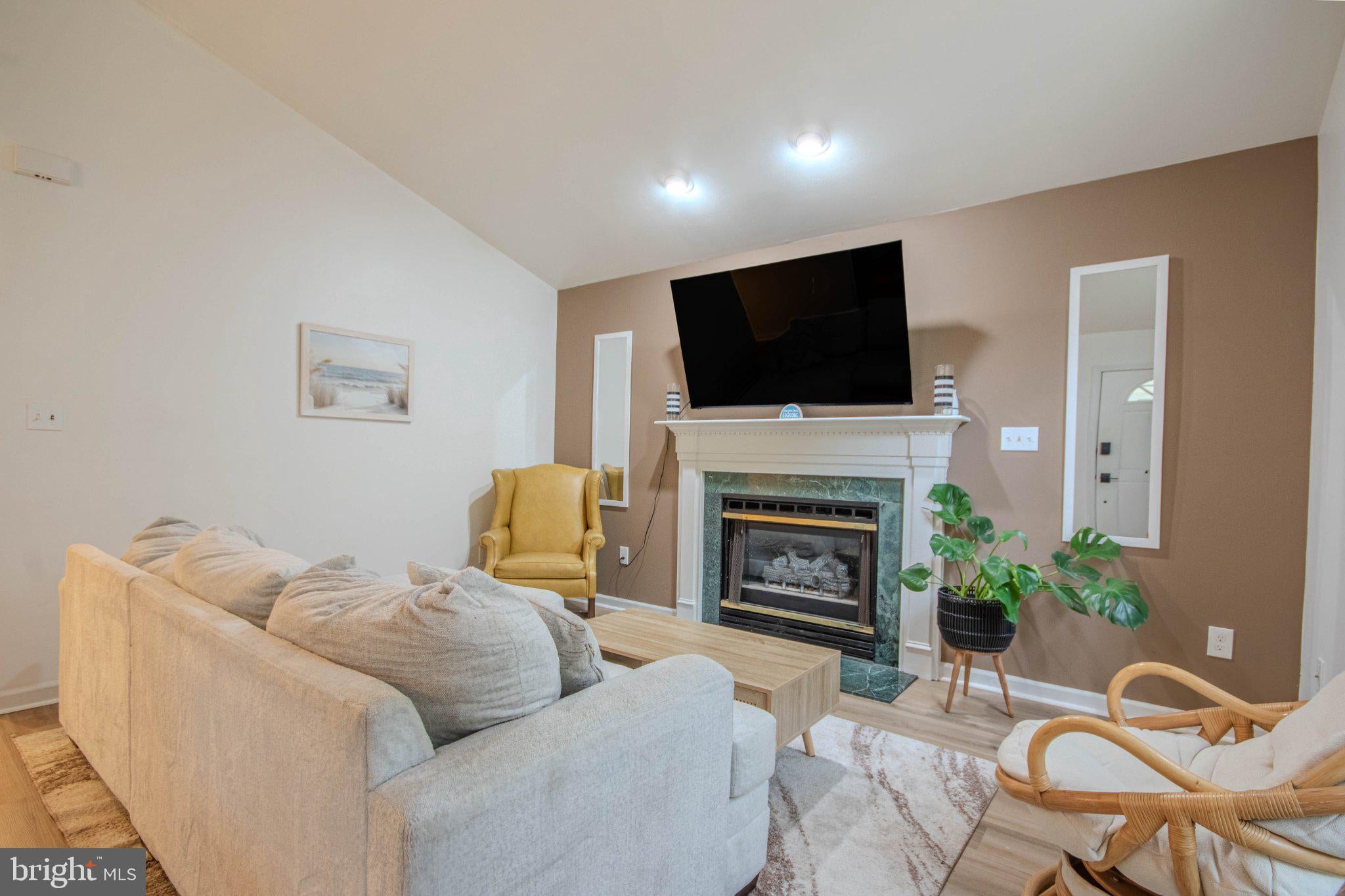 1142 OCEAN PARKWAY
