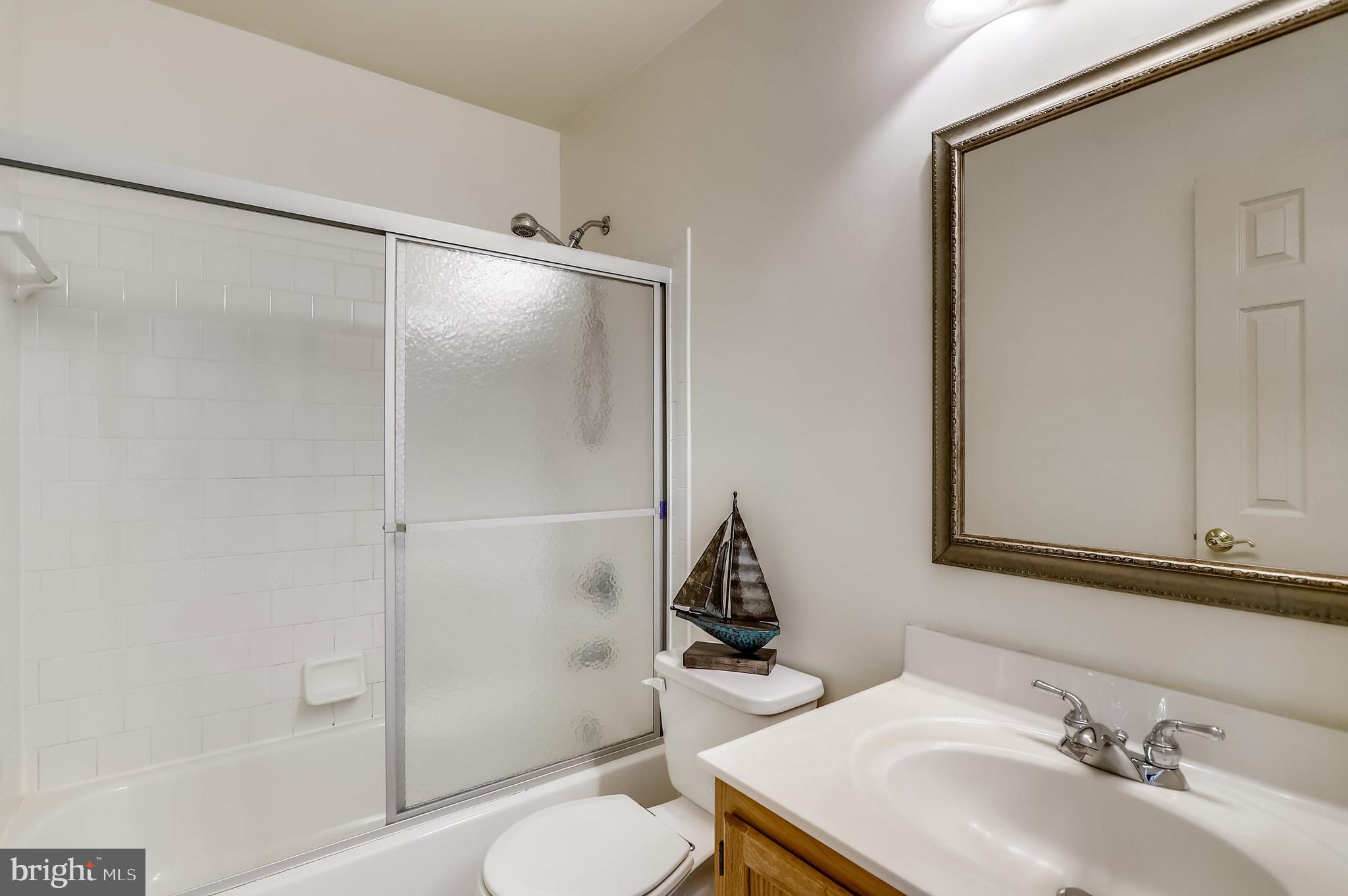 CROFTON VILLAGE - Residential Lease