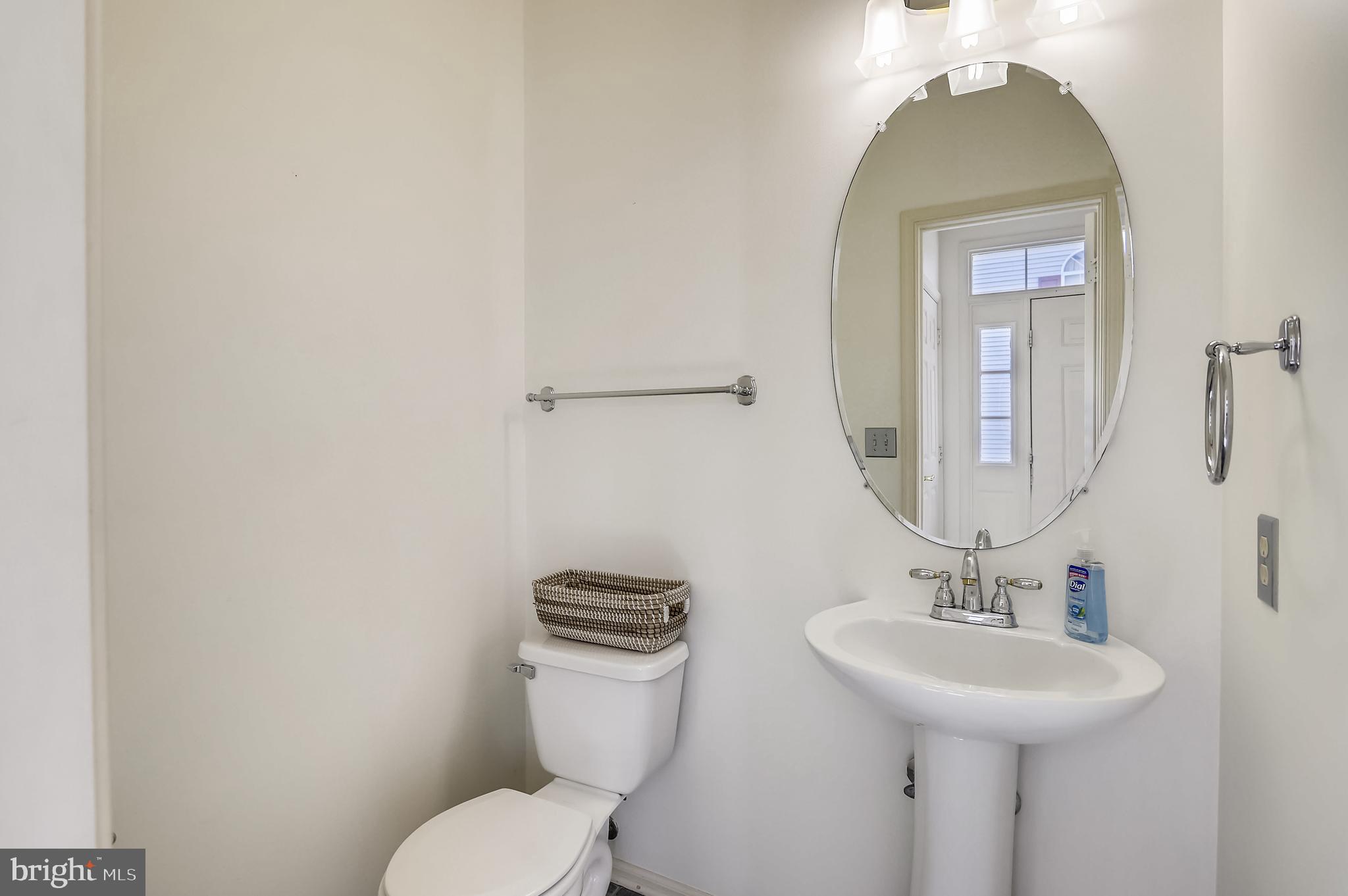 CROFTON VILLAGE - Residential Lease