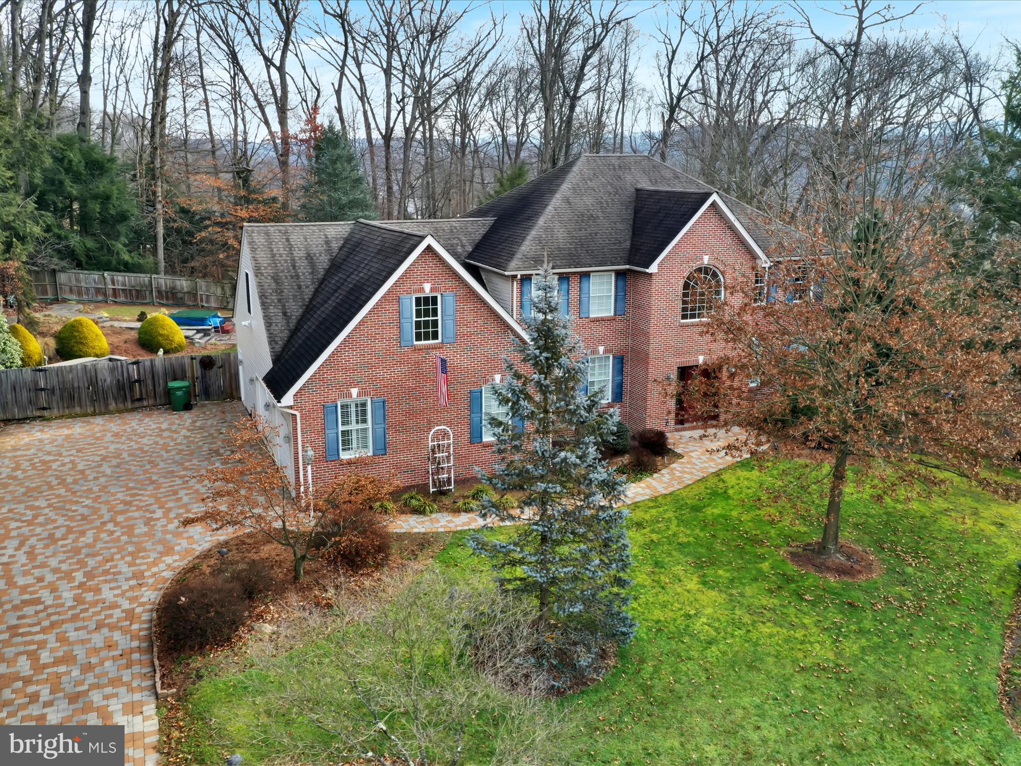 LEGION ACRES - Residential