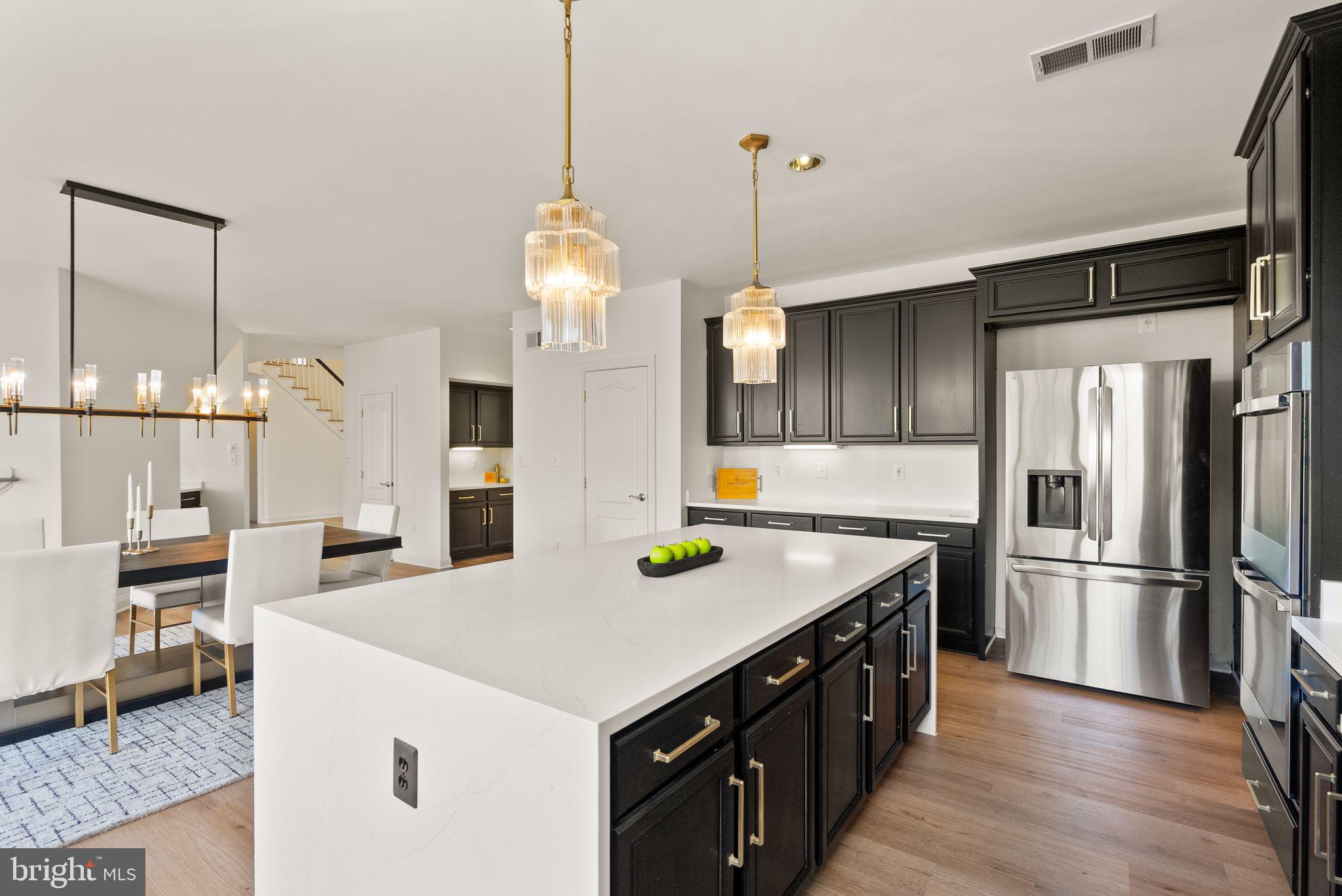 RIVER CREEK - Residential