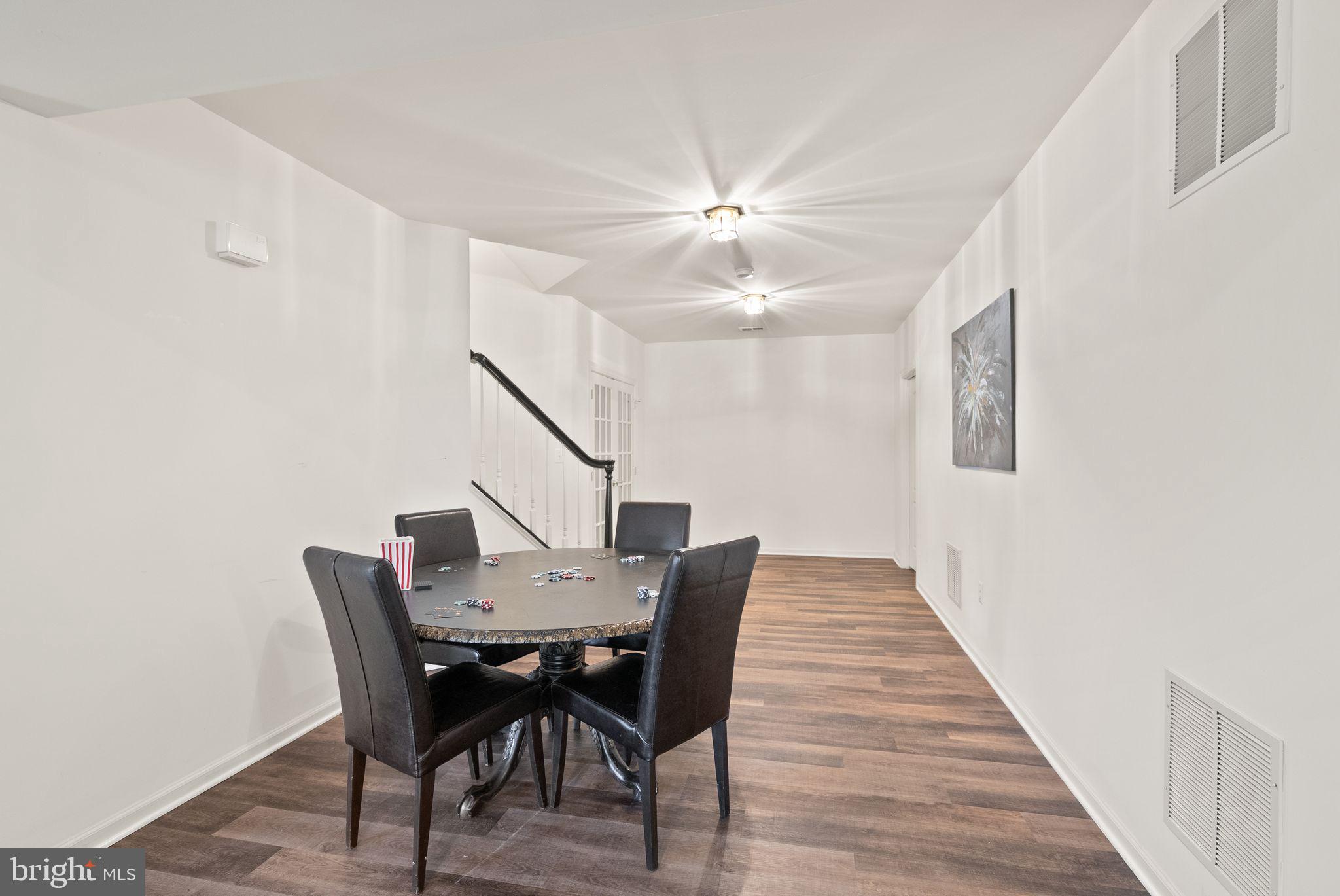 RIVER CREEK - Residential