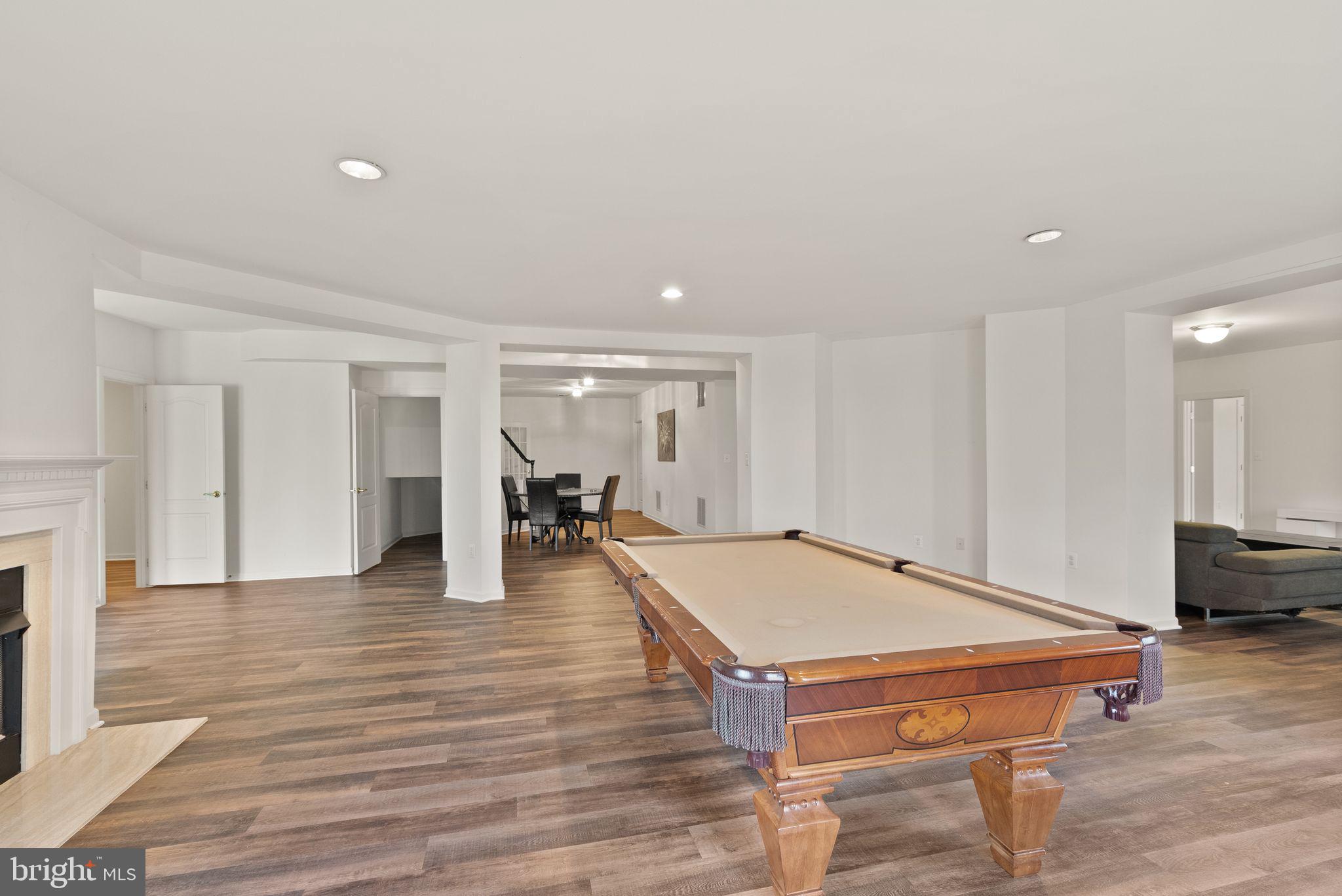 RIVER CREEK - Residential