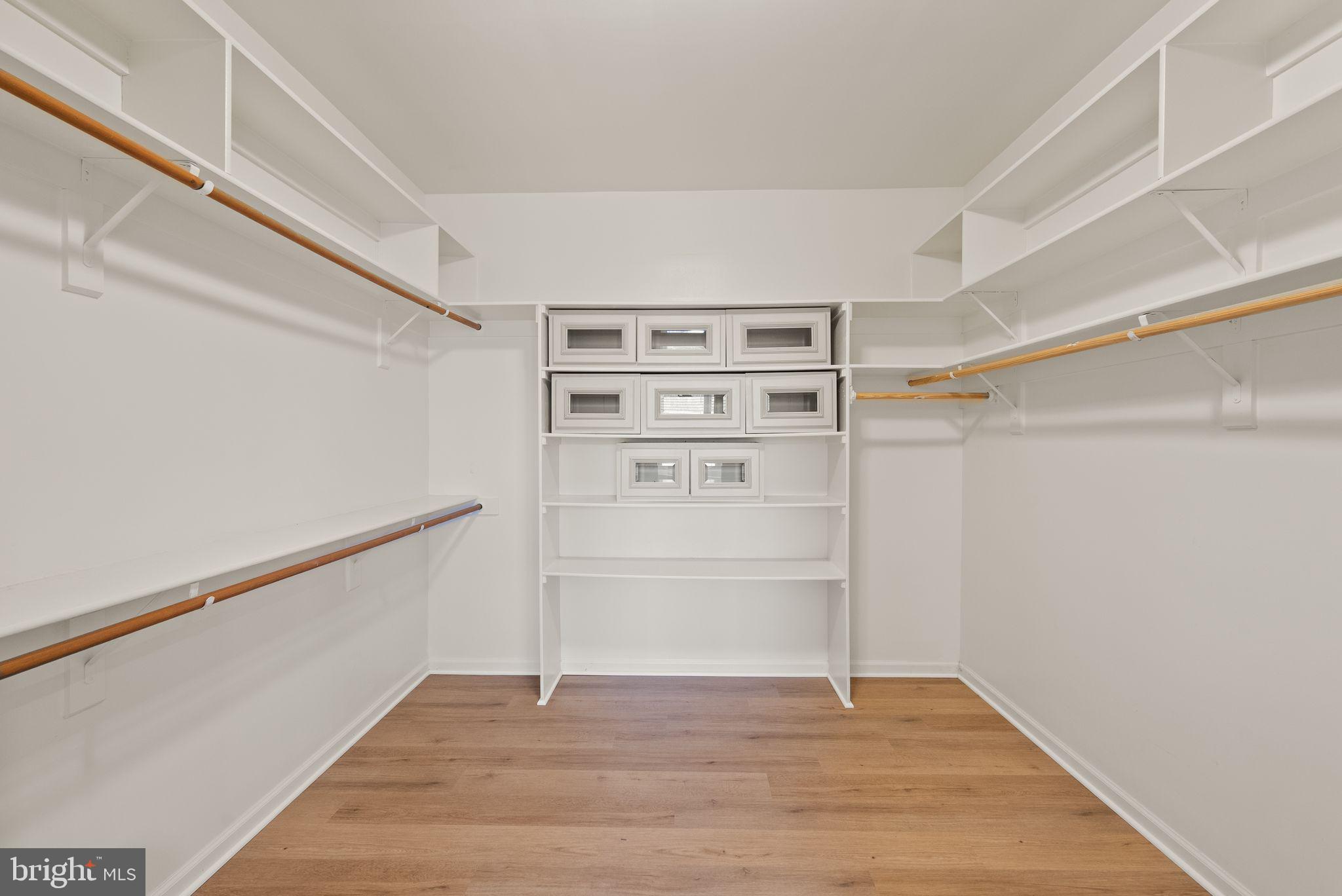 RIVER CREEK - Residential