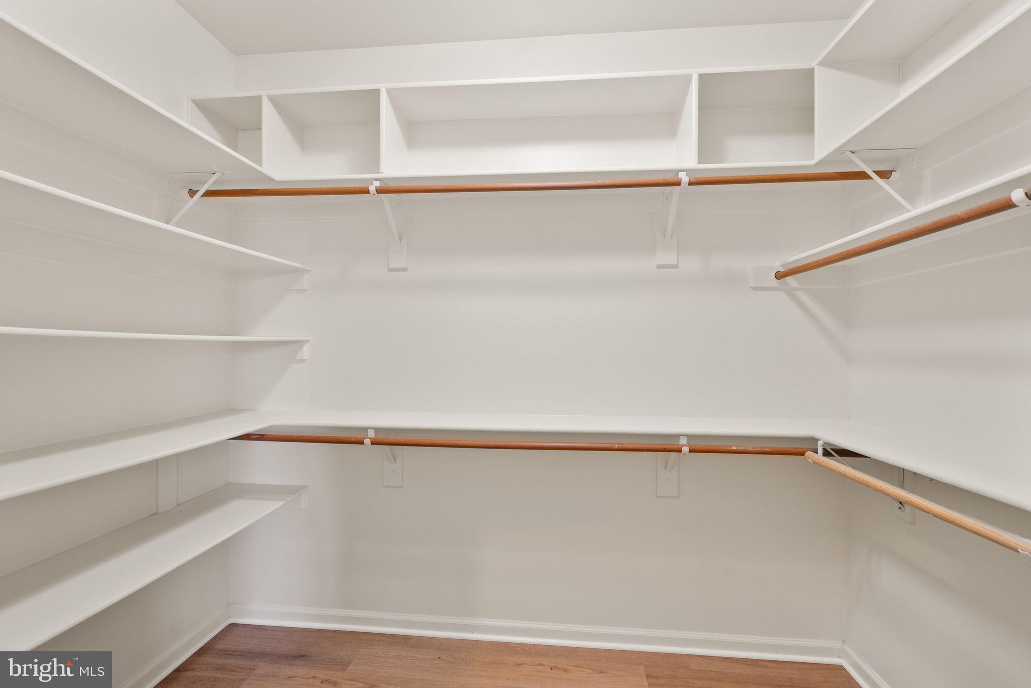 RIVER CREEK - Residential